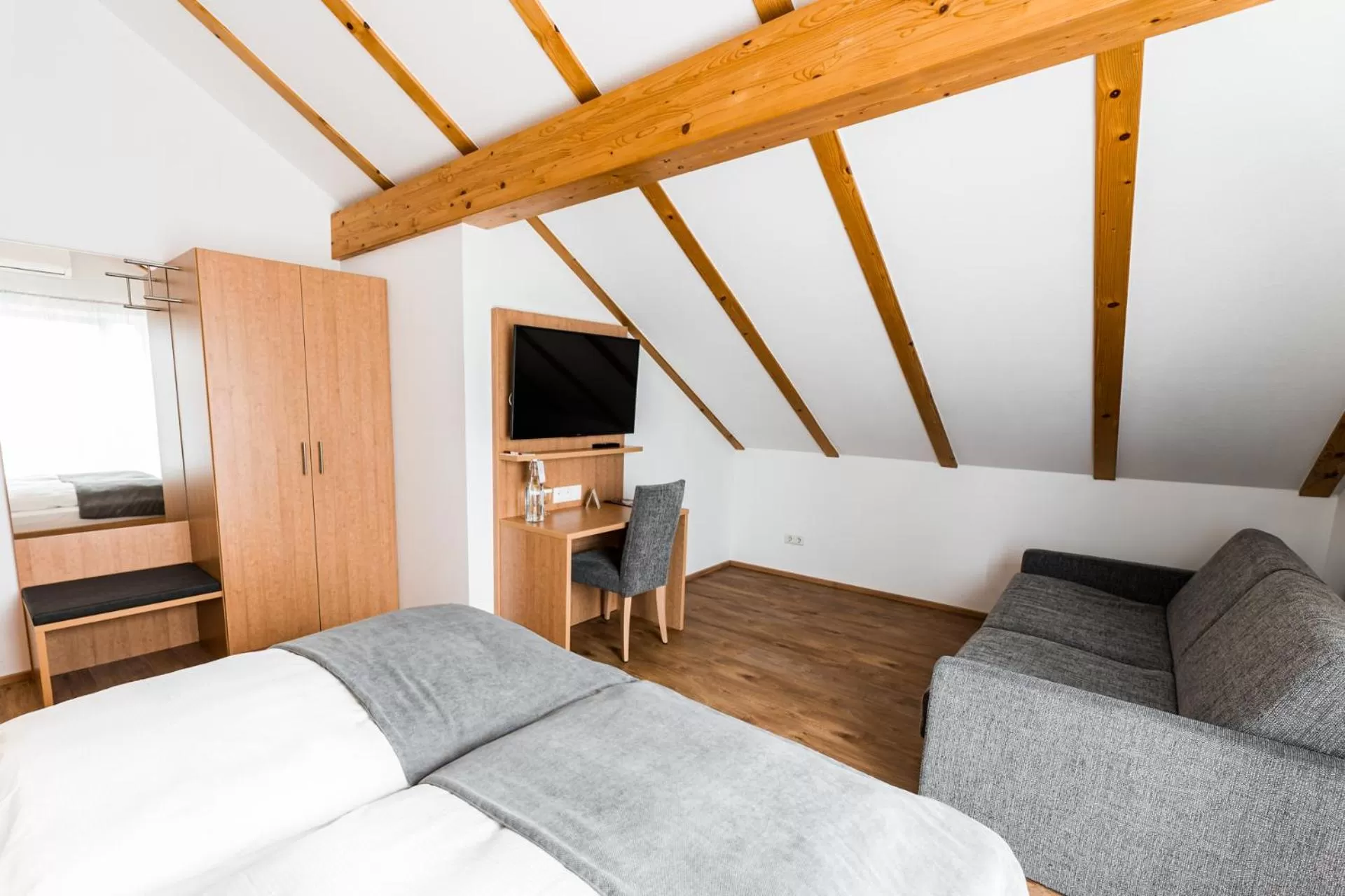 Photo of the whole room, Bed in Hotel Classic