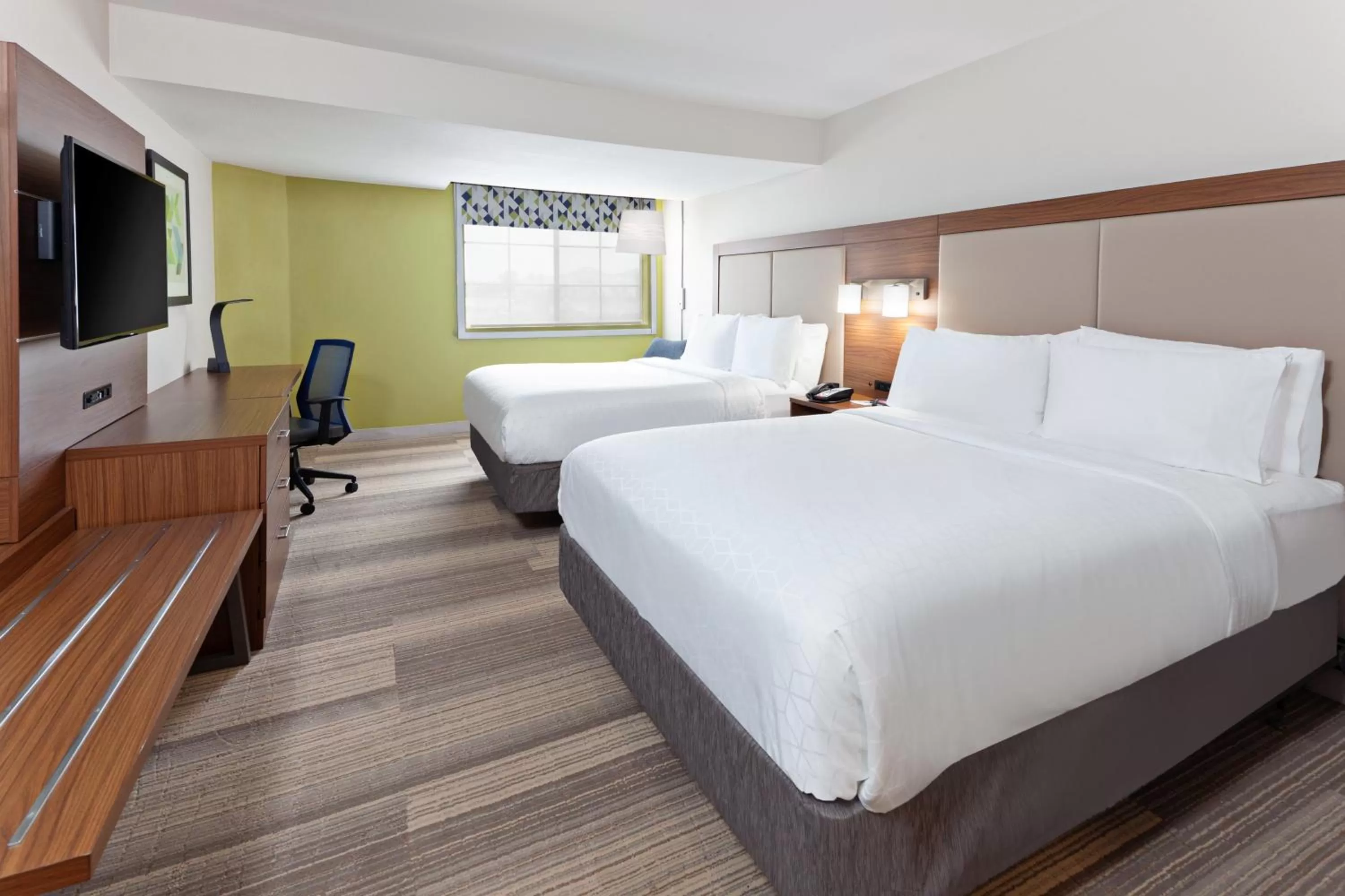 Photo of the whole room, Bed in Holiday Inn Express Mira Mesa San Diego by IHG