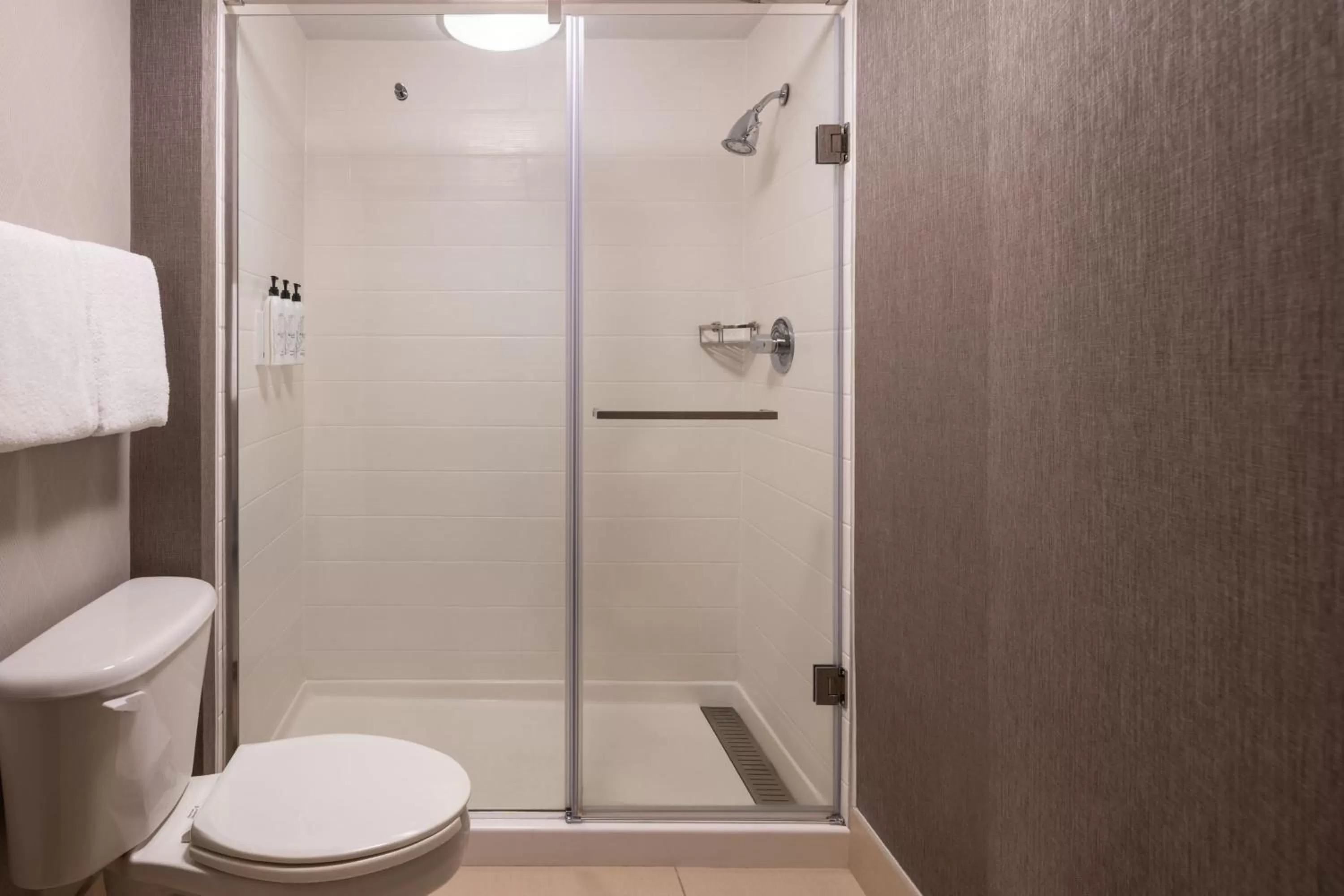 Bathroom in SpringHill Suites West Mifflin