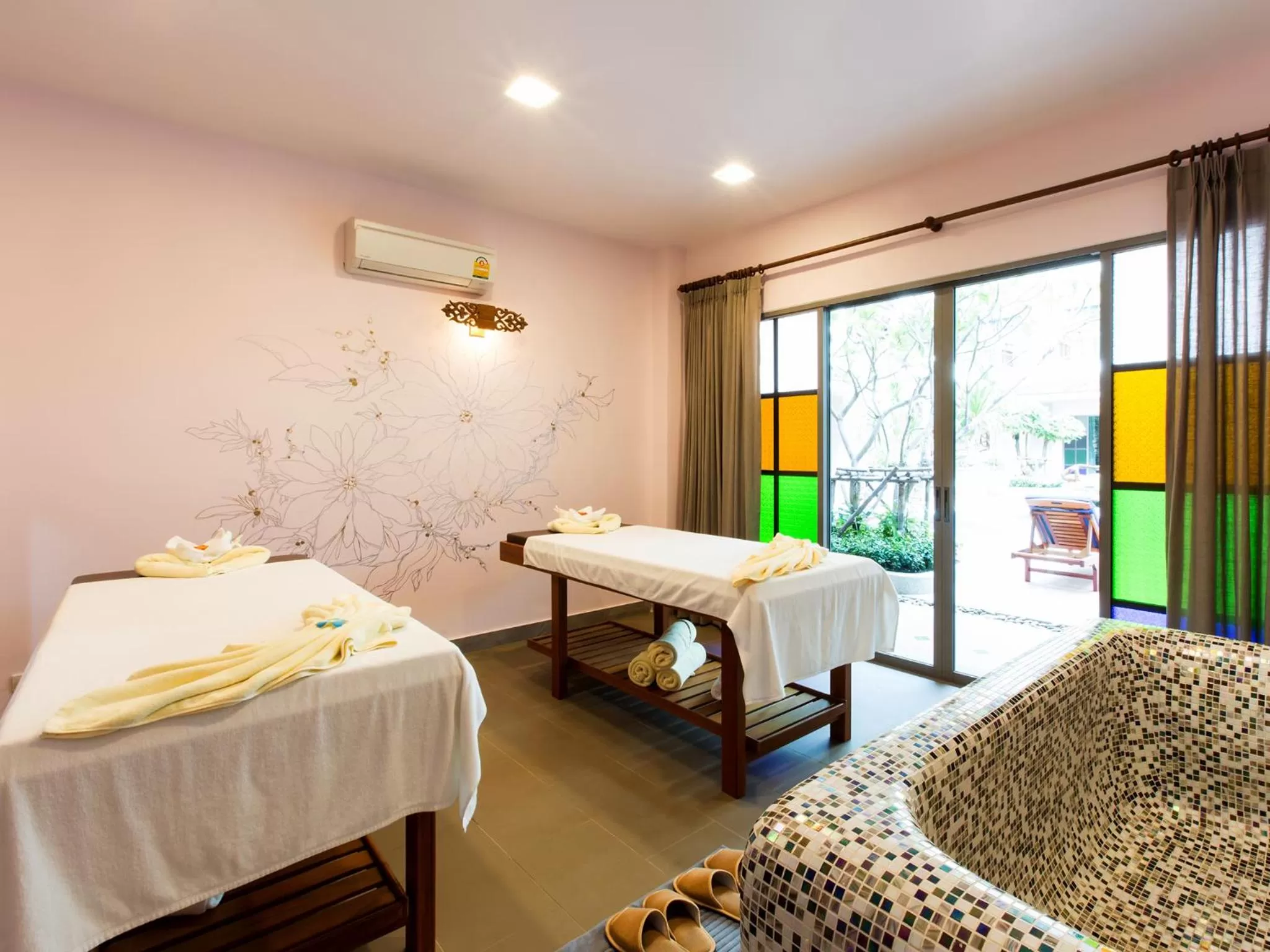 Spa and wellness centre/facilities, Bed in The Agate Pattaya Boutique Resort