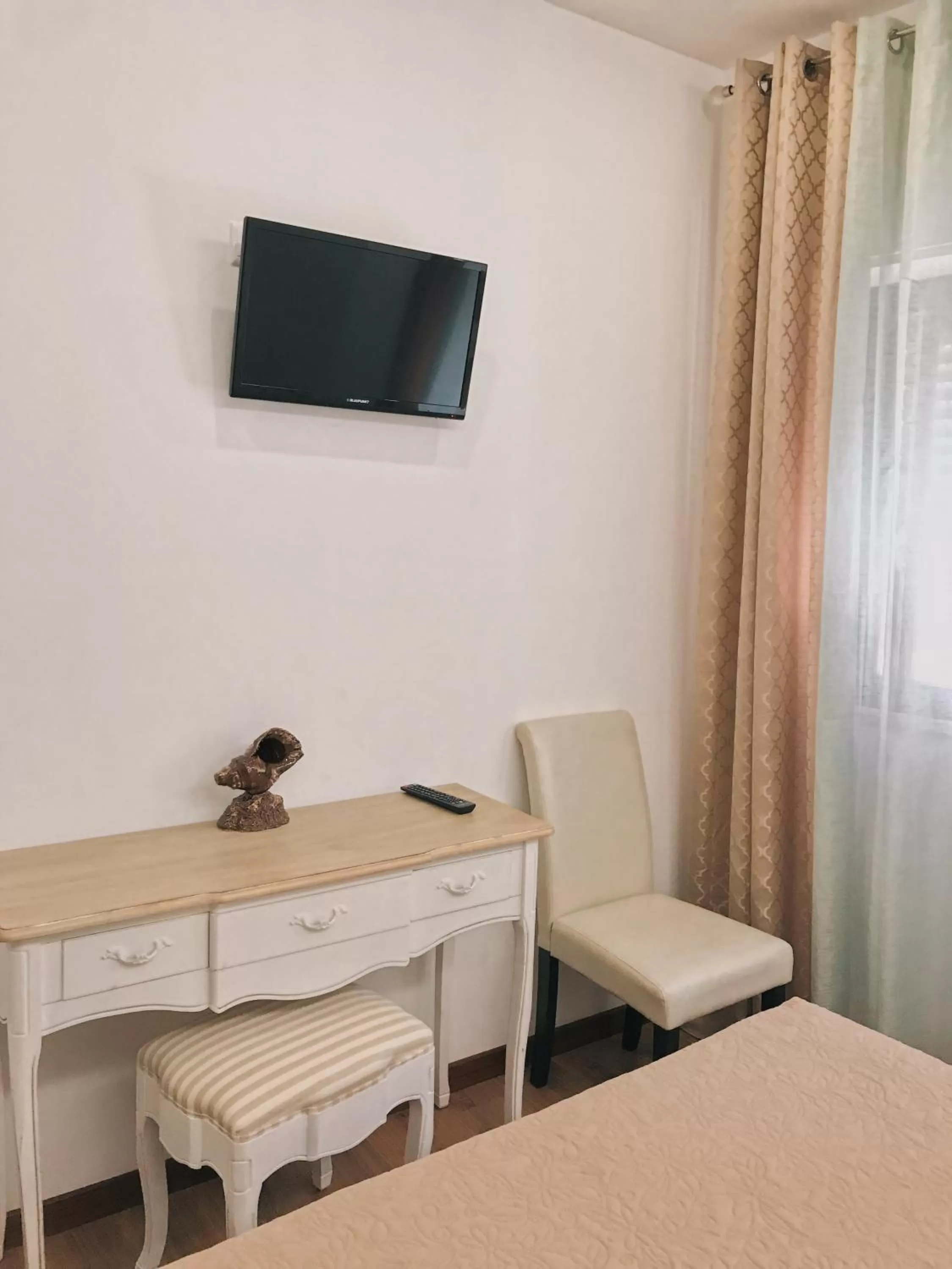 TV and multimedia in Hotel Domus