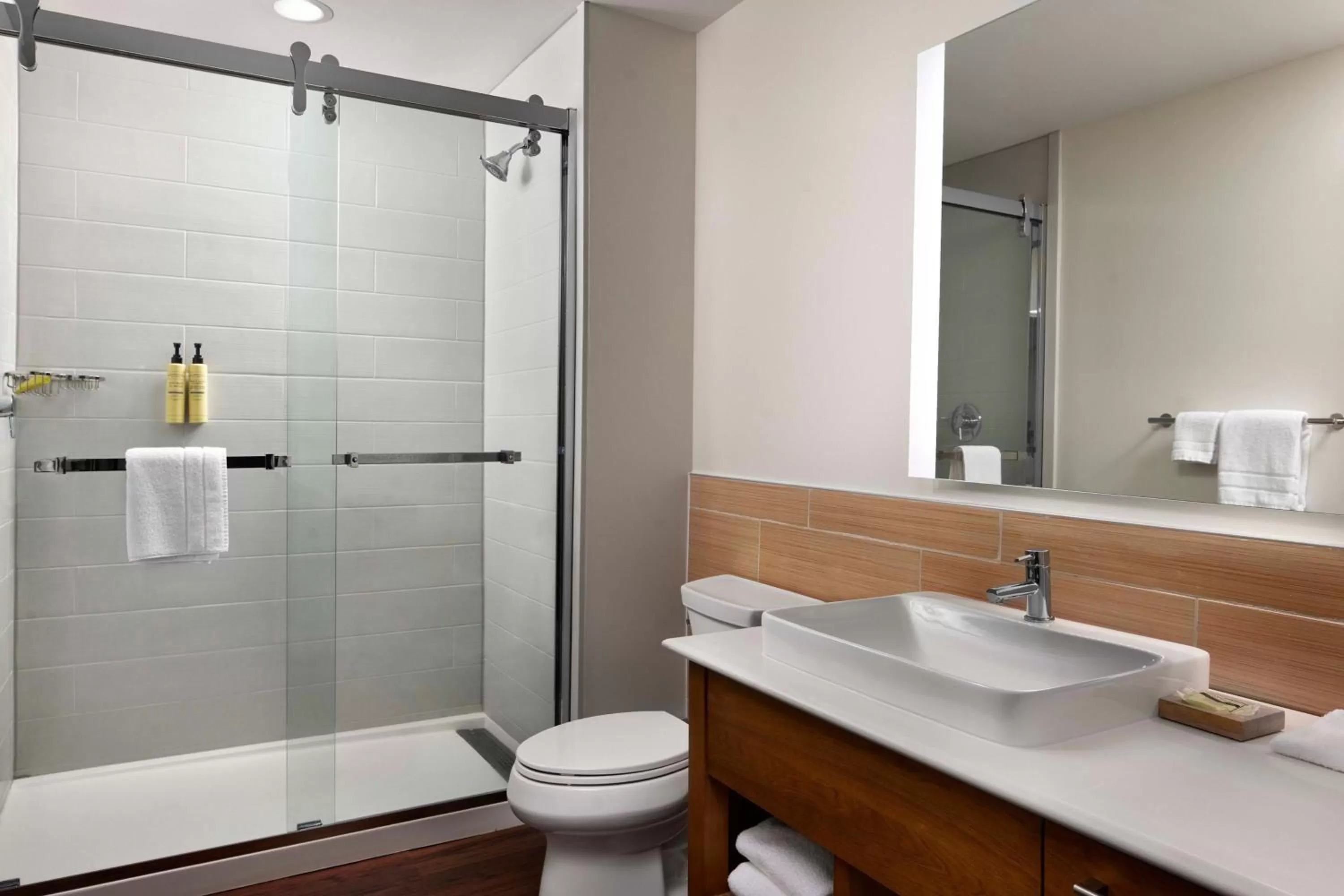 Bathroom in Element by Westin Baton Rouge South