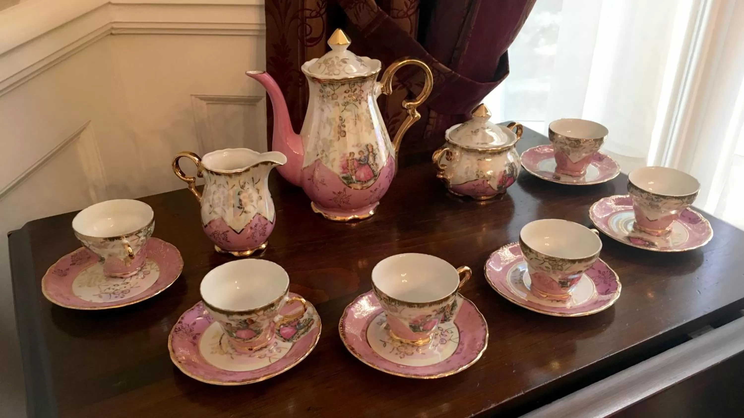 Dining area in The Parsonage Inn B&B
