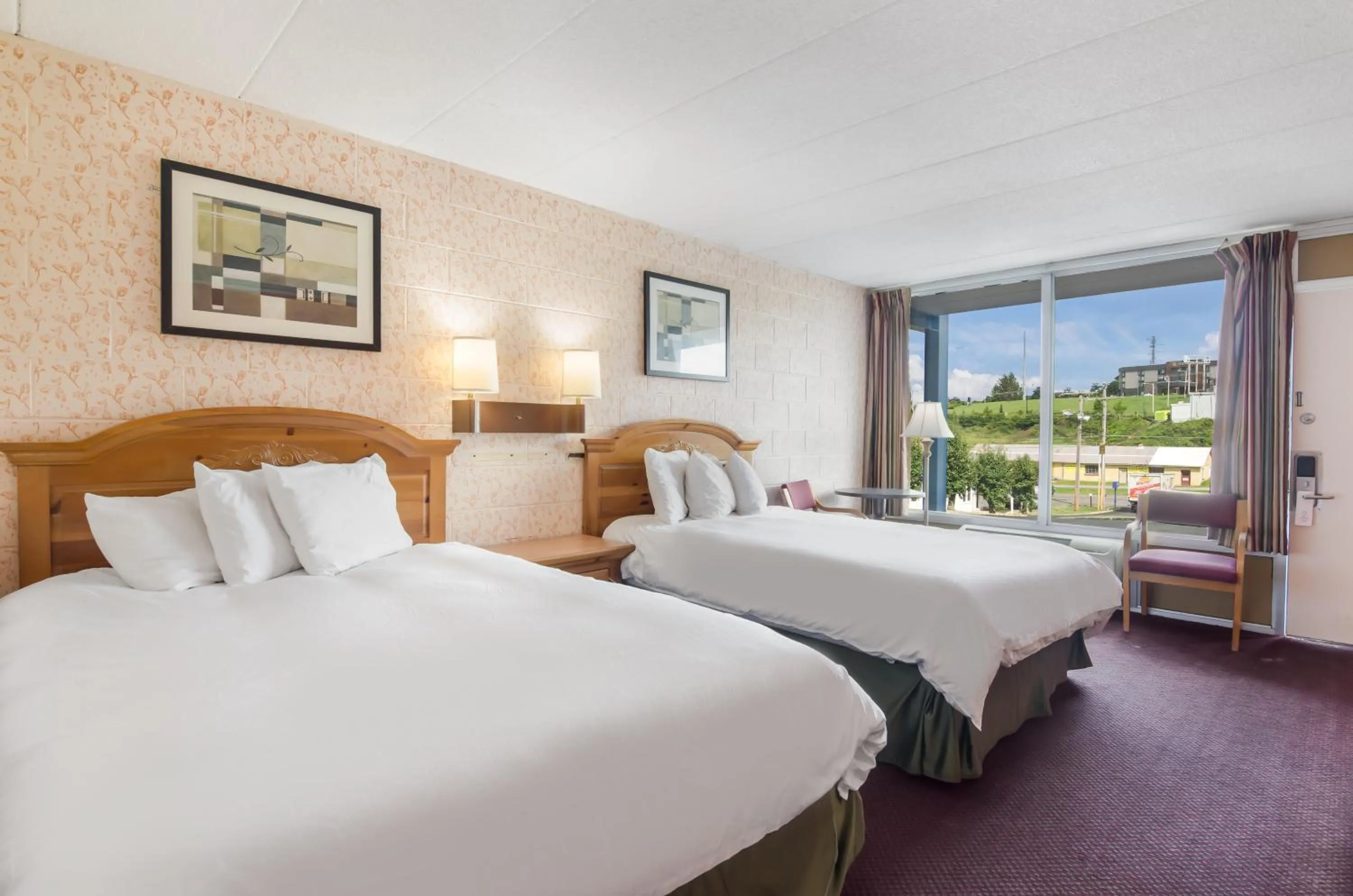 Photo of the whole room in Americas Best Value Inn Wytheville