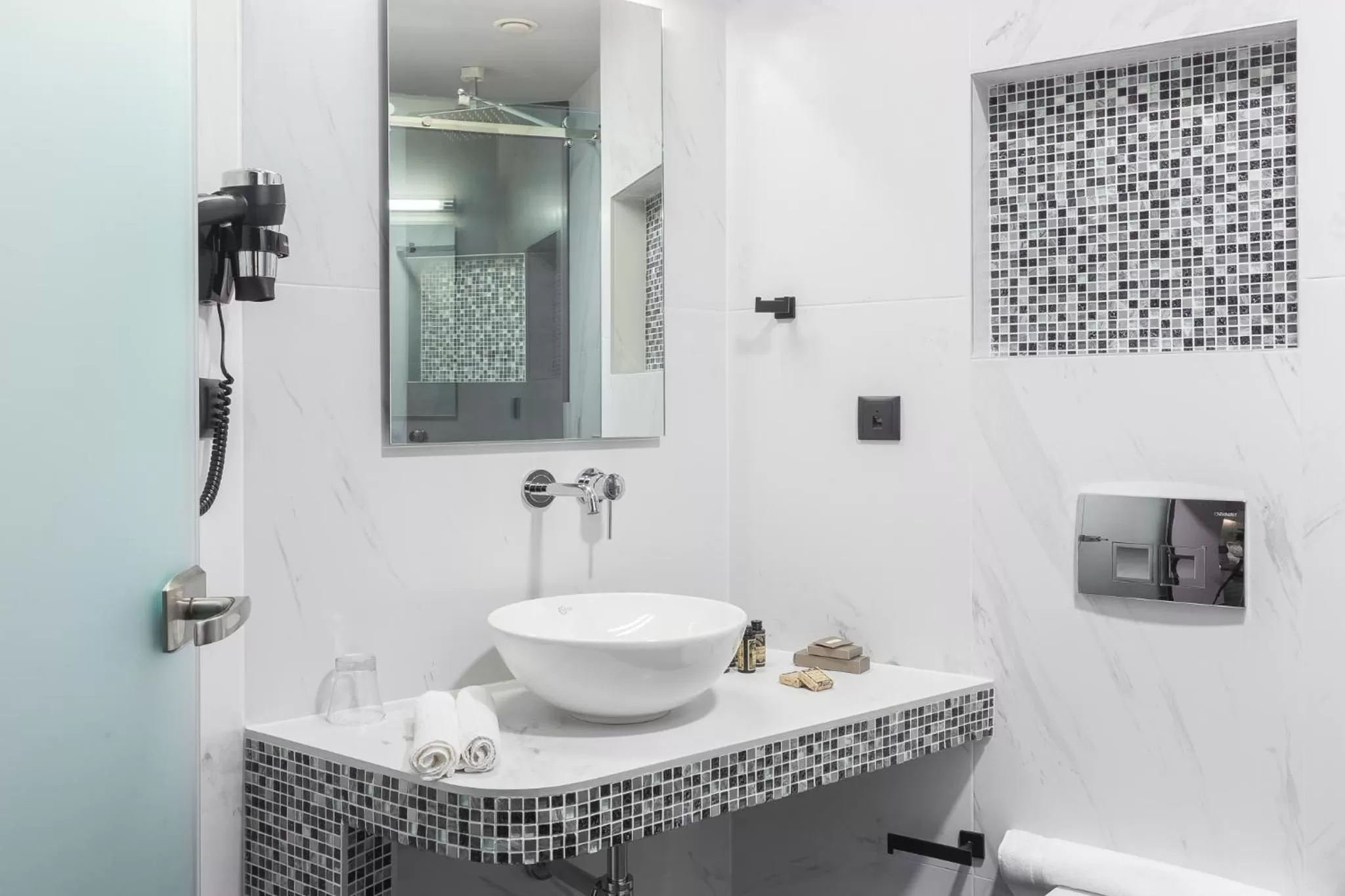 360Degrees Pop Art Hotel