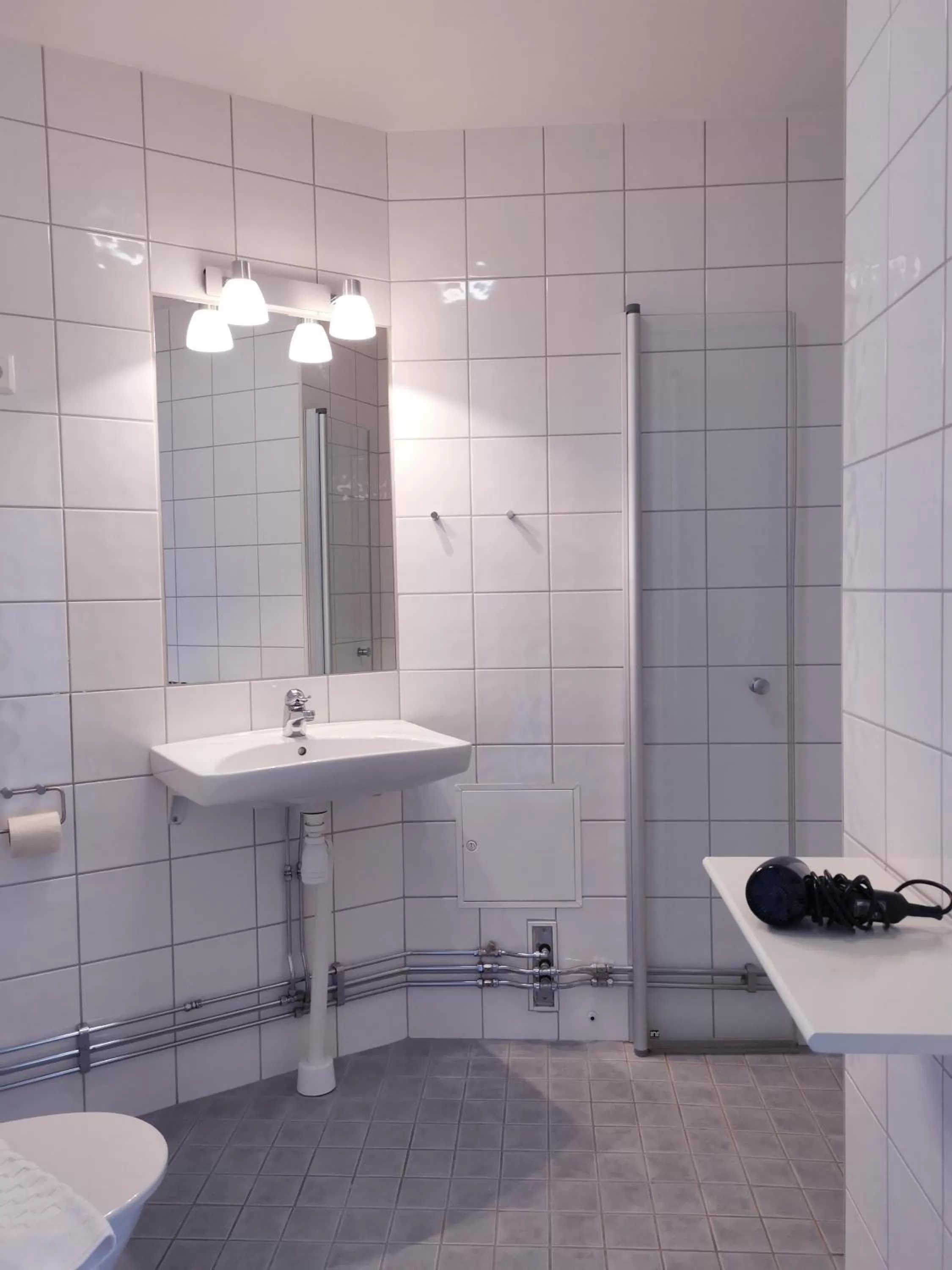 Shower in 2Home Hotel Apartments