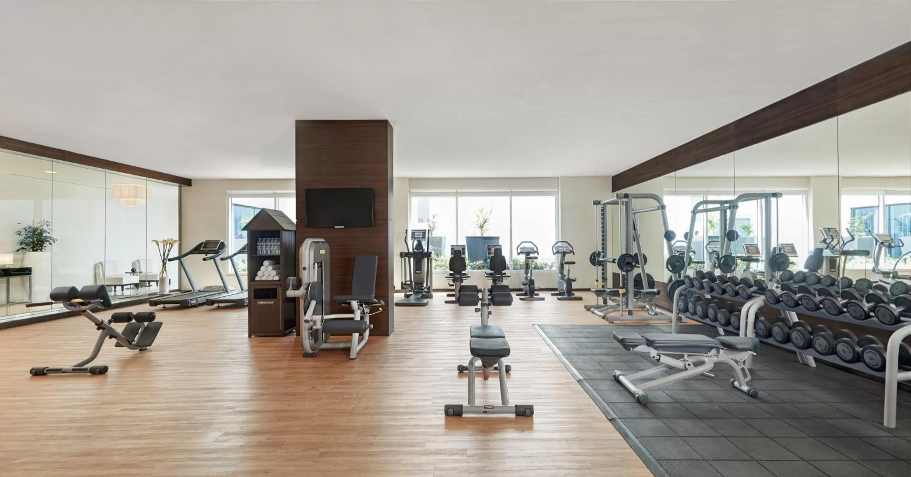 Fitness centre/facilities in Hyatt Place Dubai Jumeirah Residences