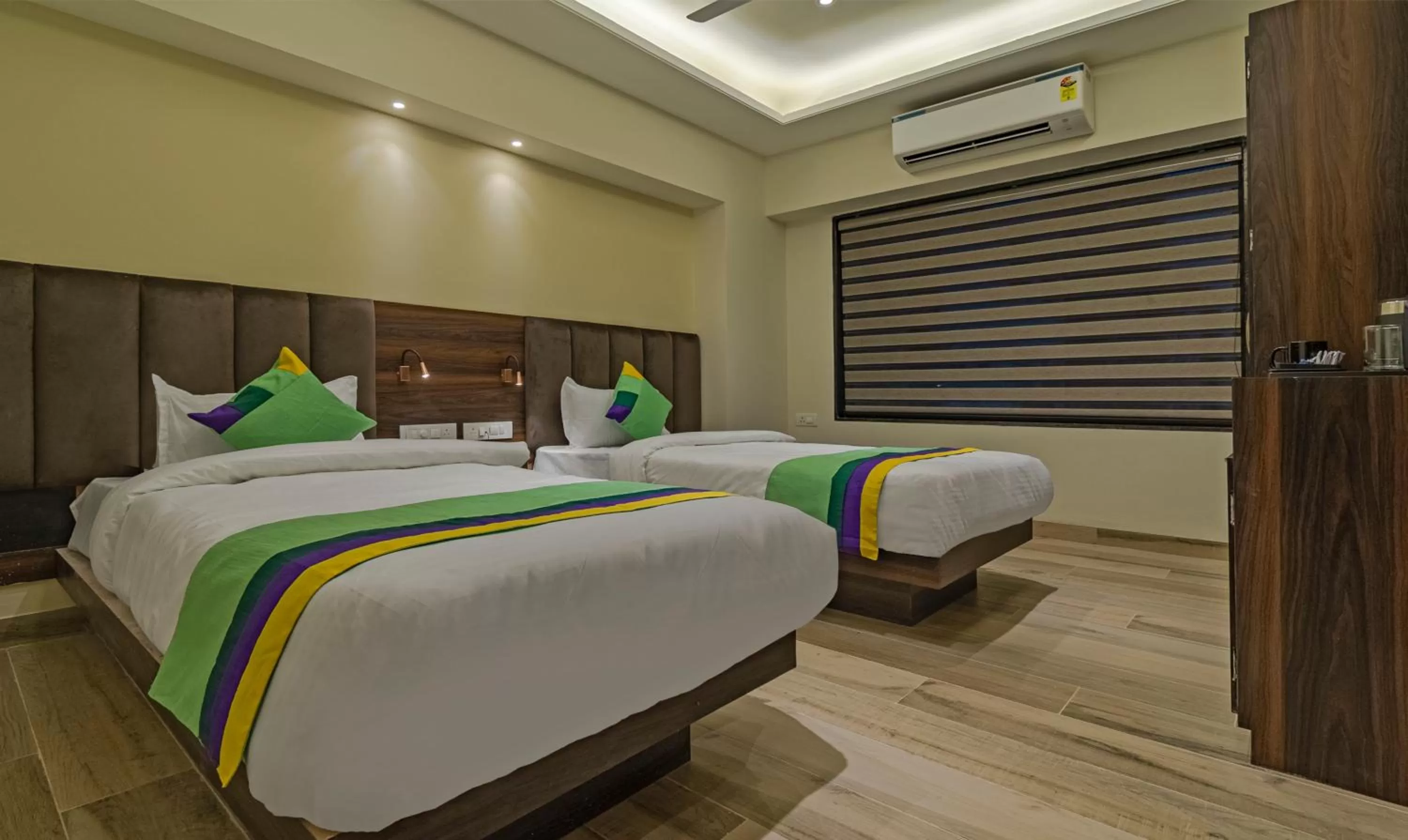 Bed in Treebo Pink City Grand