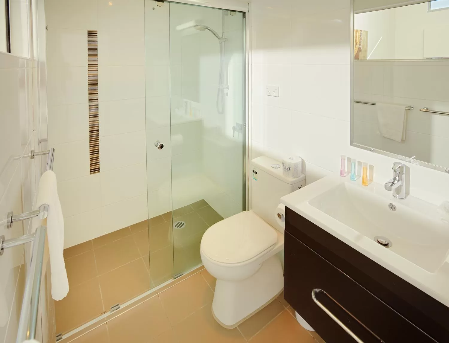 Bathroom in Charlestown Executive Apartments