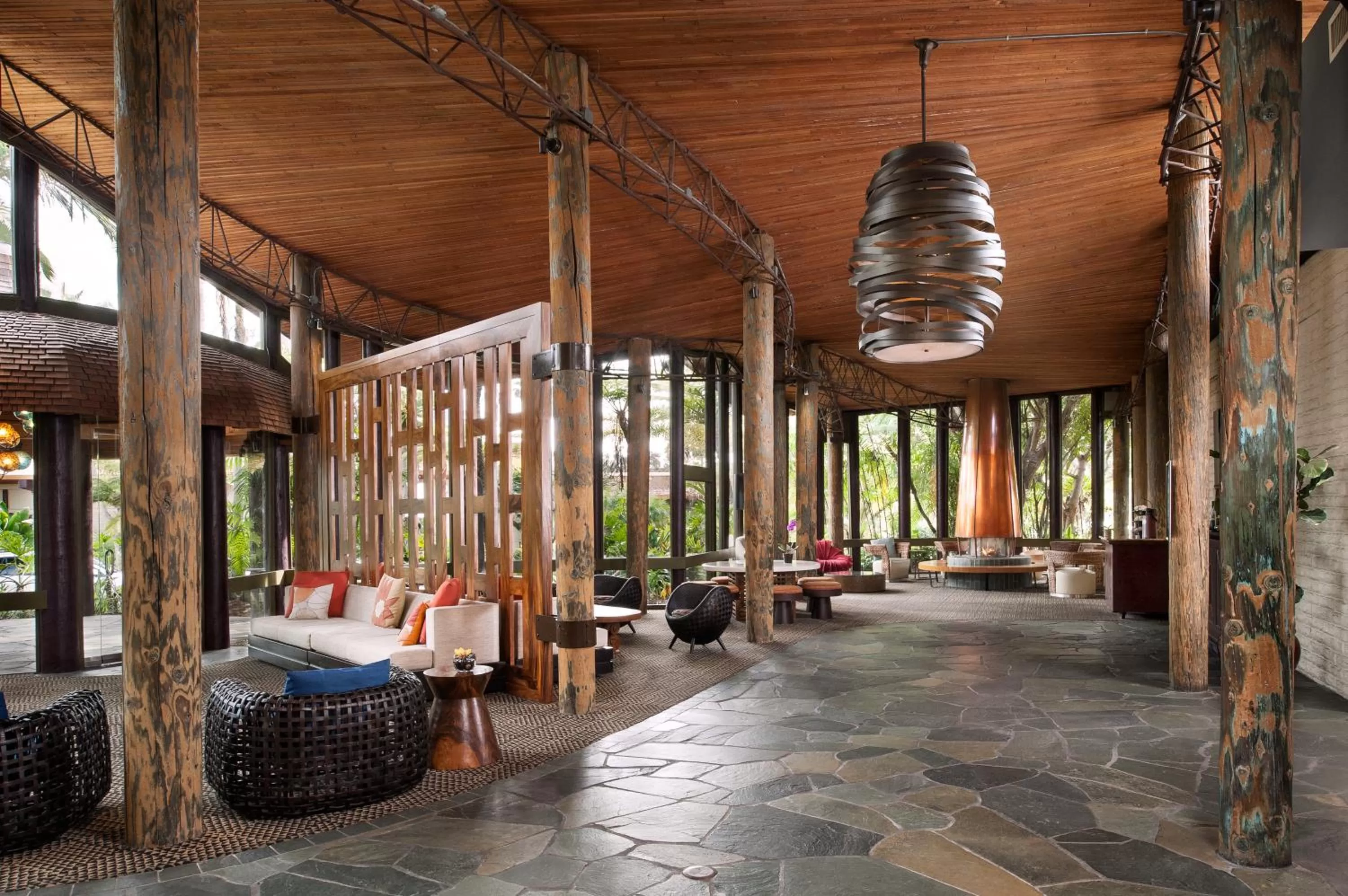 Communal lounge/ TV room in Paradise Point Resort & Spa