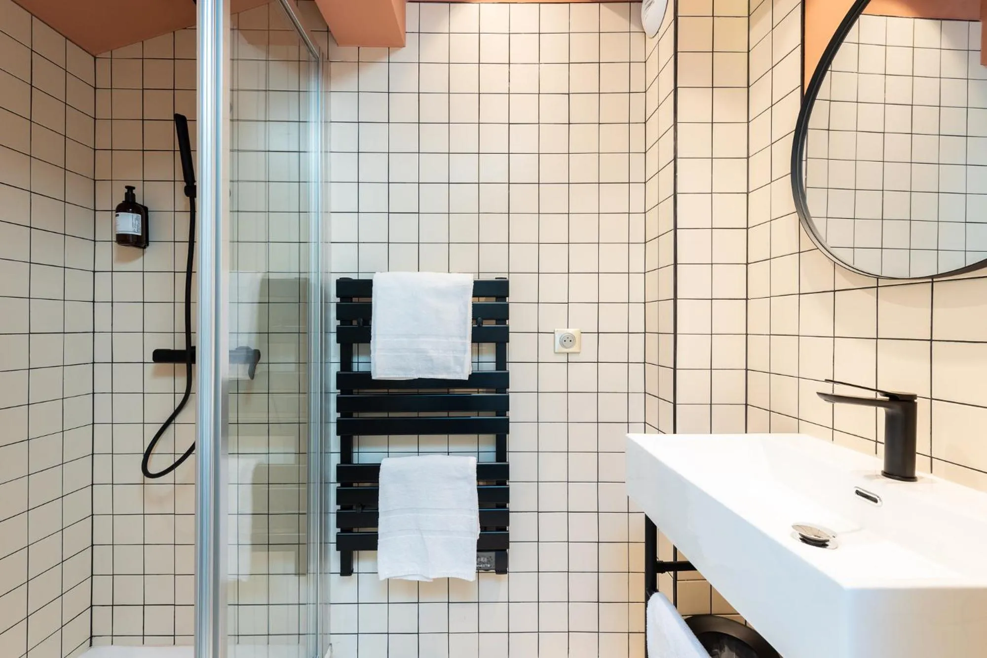 Bathroom in Florella Croisette Apartment