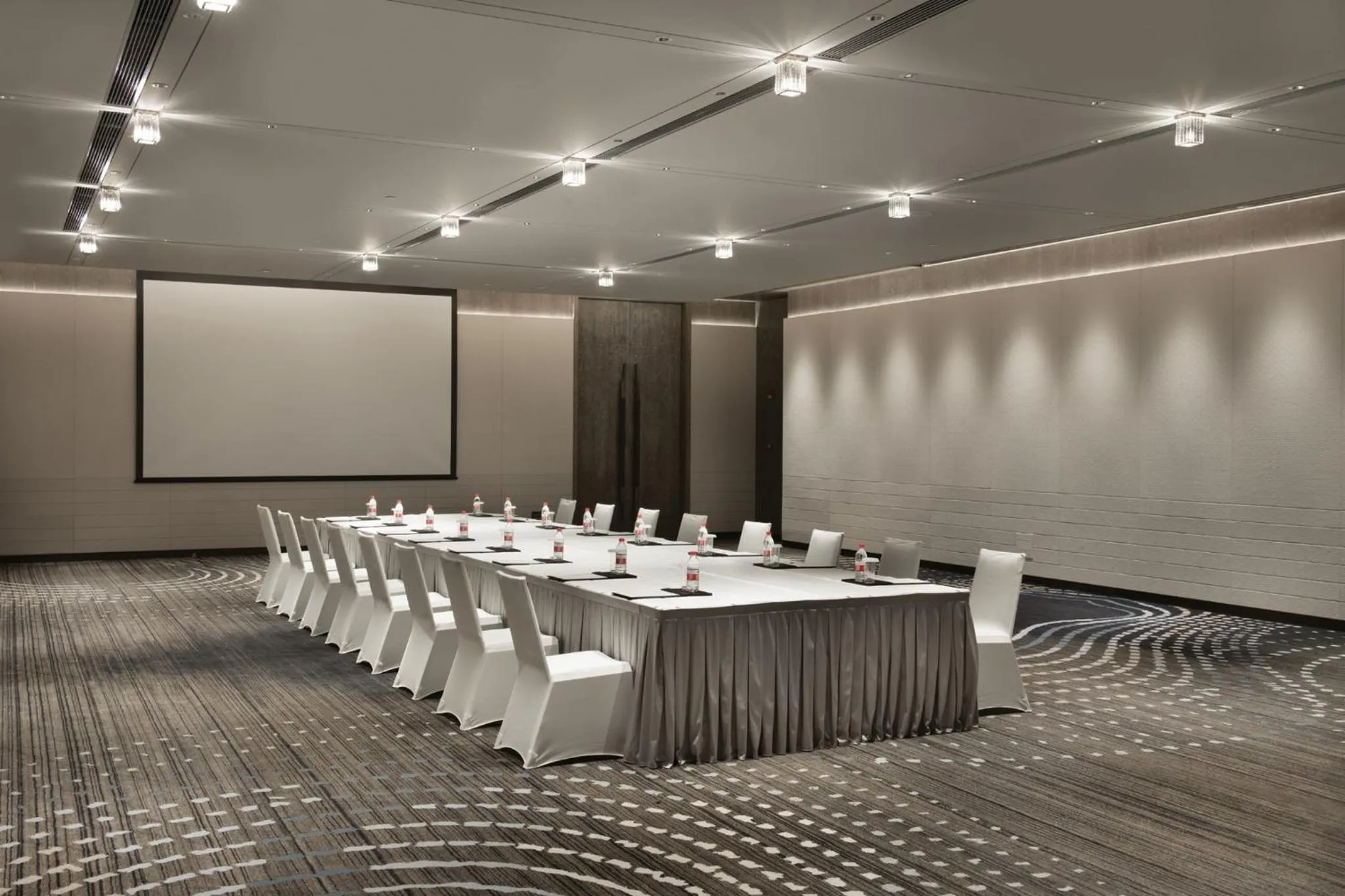 Banquet/Function facilities in Crowne Plaza Wuhan Optics Valley by IHG