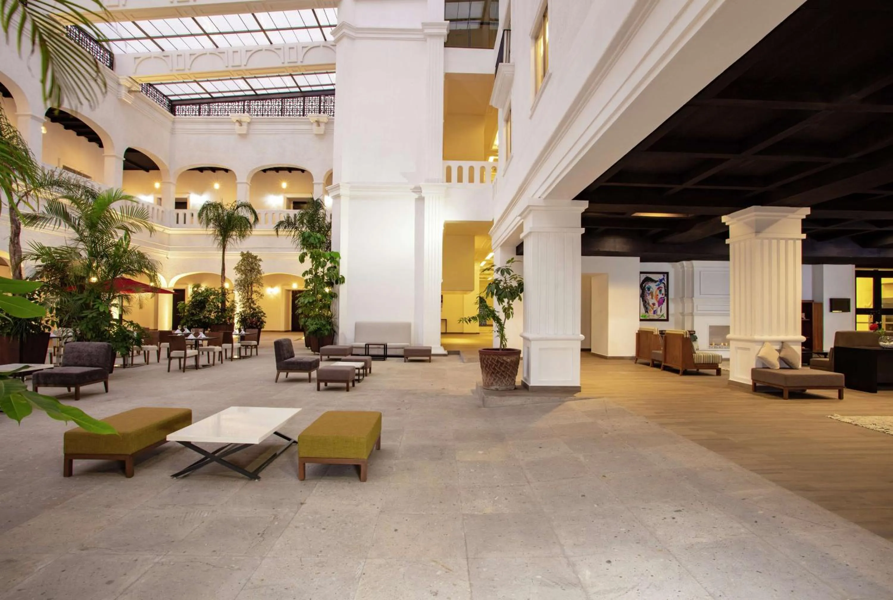 Lobby or reception in Doubletree By Hilton Toluca