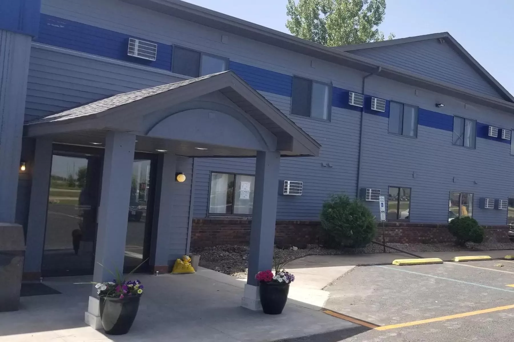 Property building in Travelodge by Wyndham Wahpeton