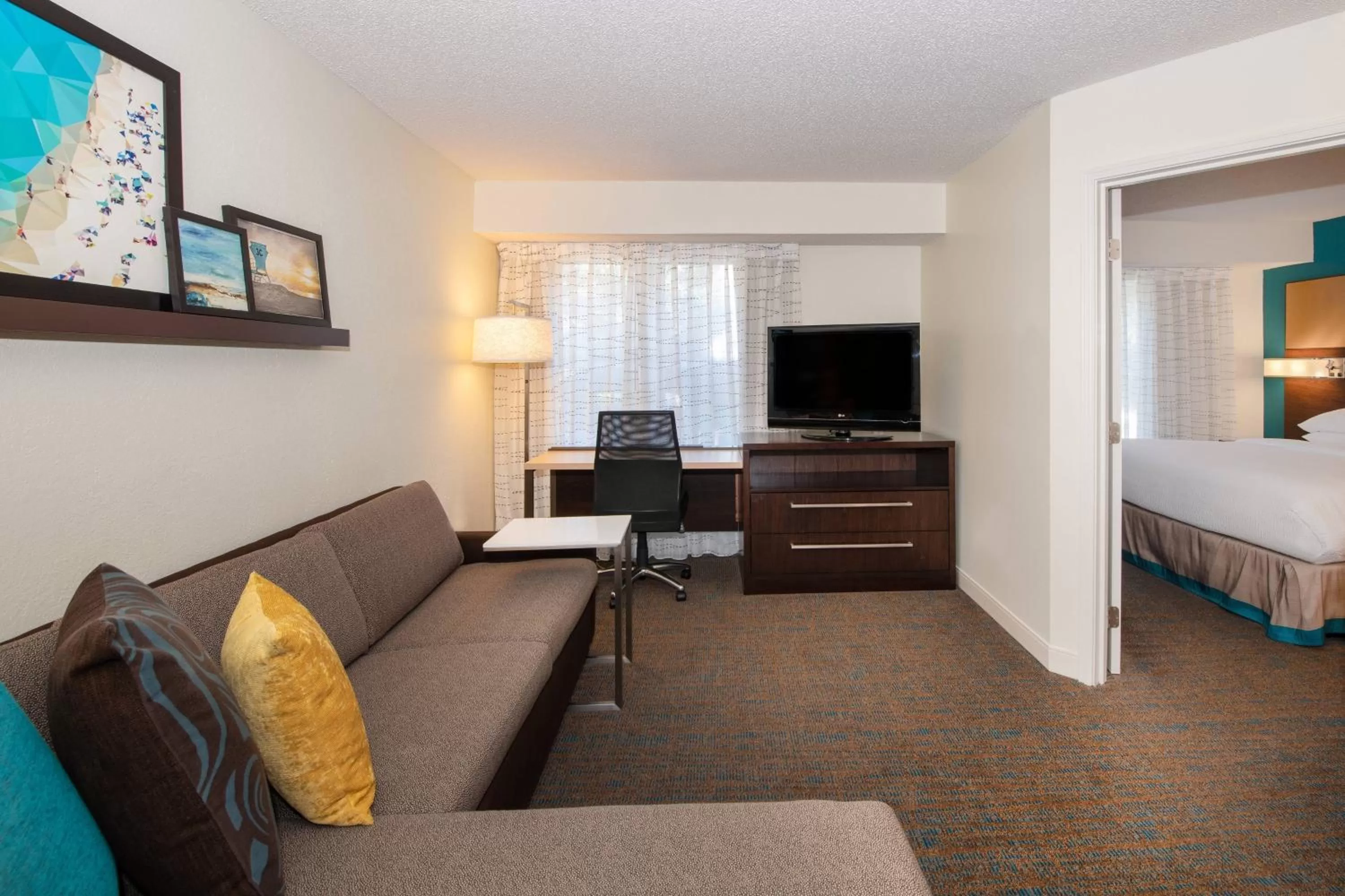 Living room in Residence Inn by Marriott Jacksonville Butler Boulevard