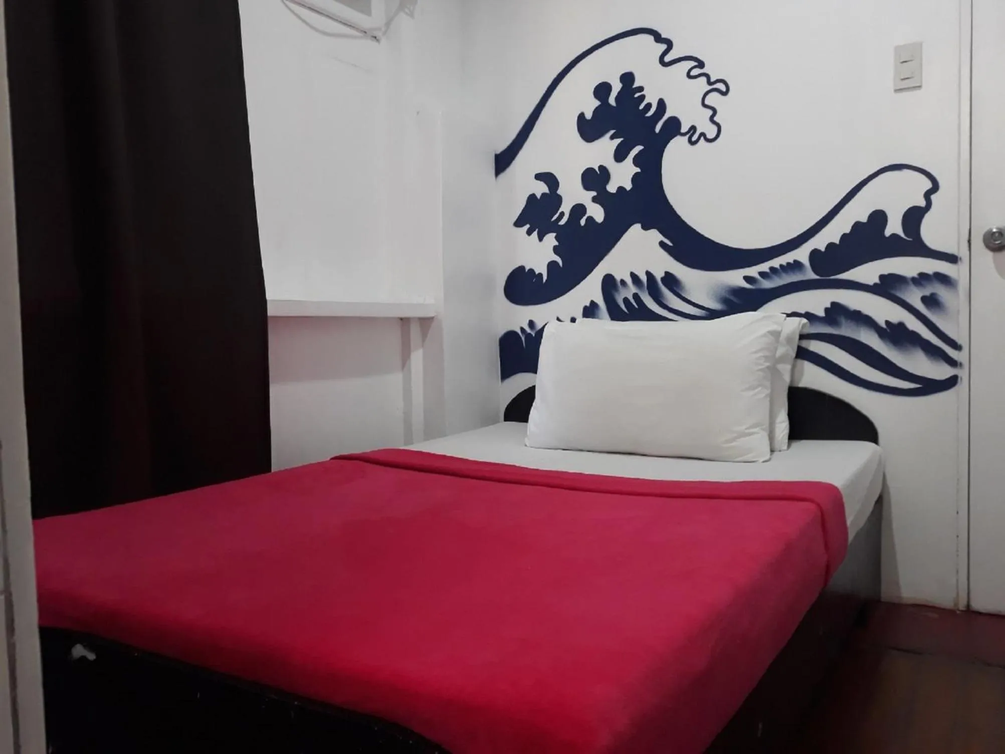 Standard Double Room in Dormitelsph BGC