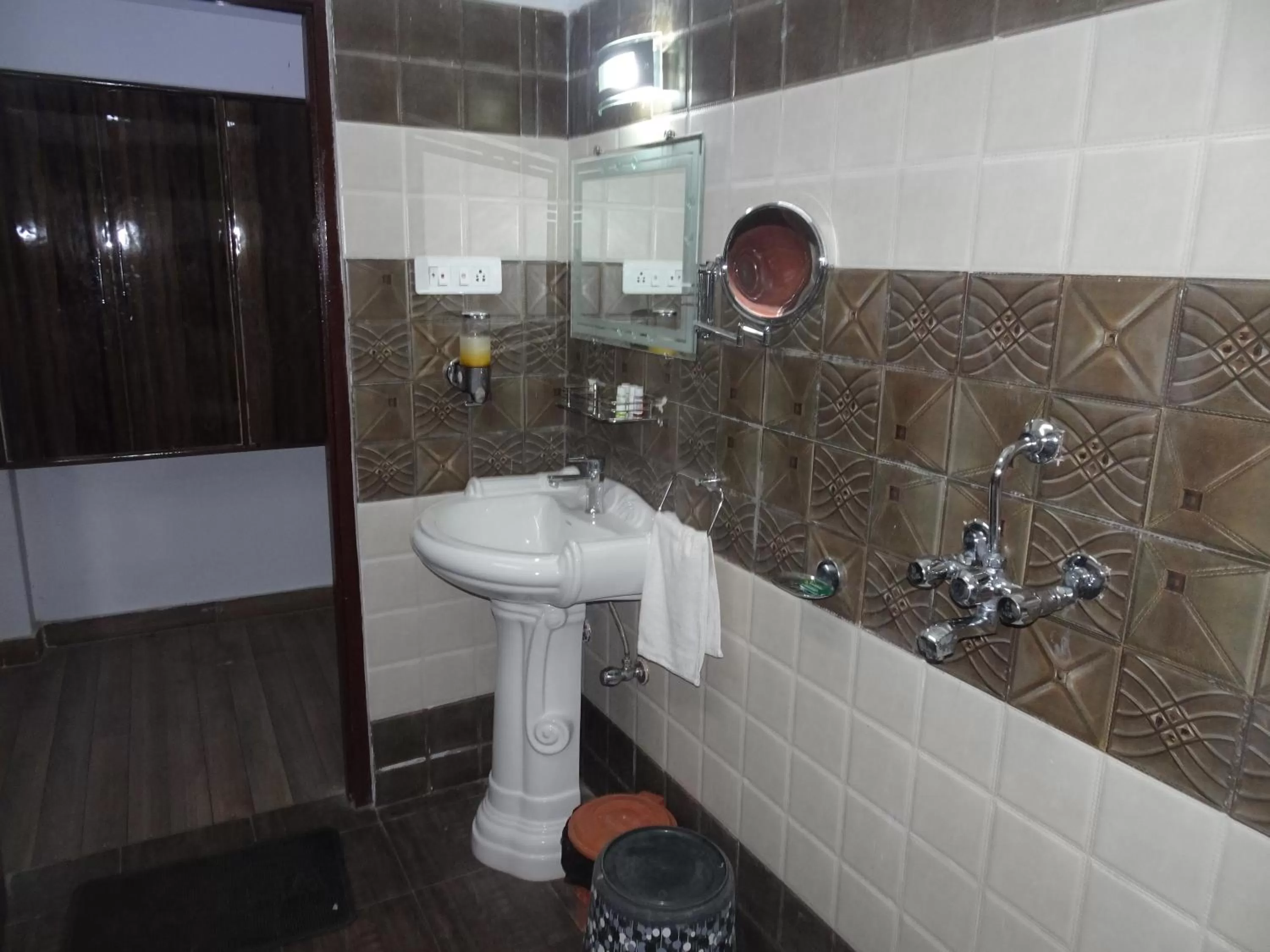 Bathroom in Foreigners Inn