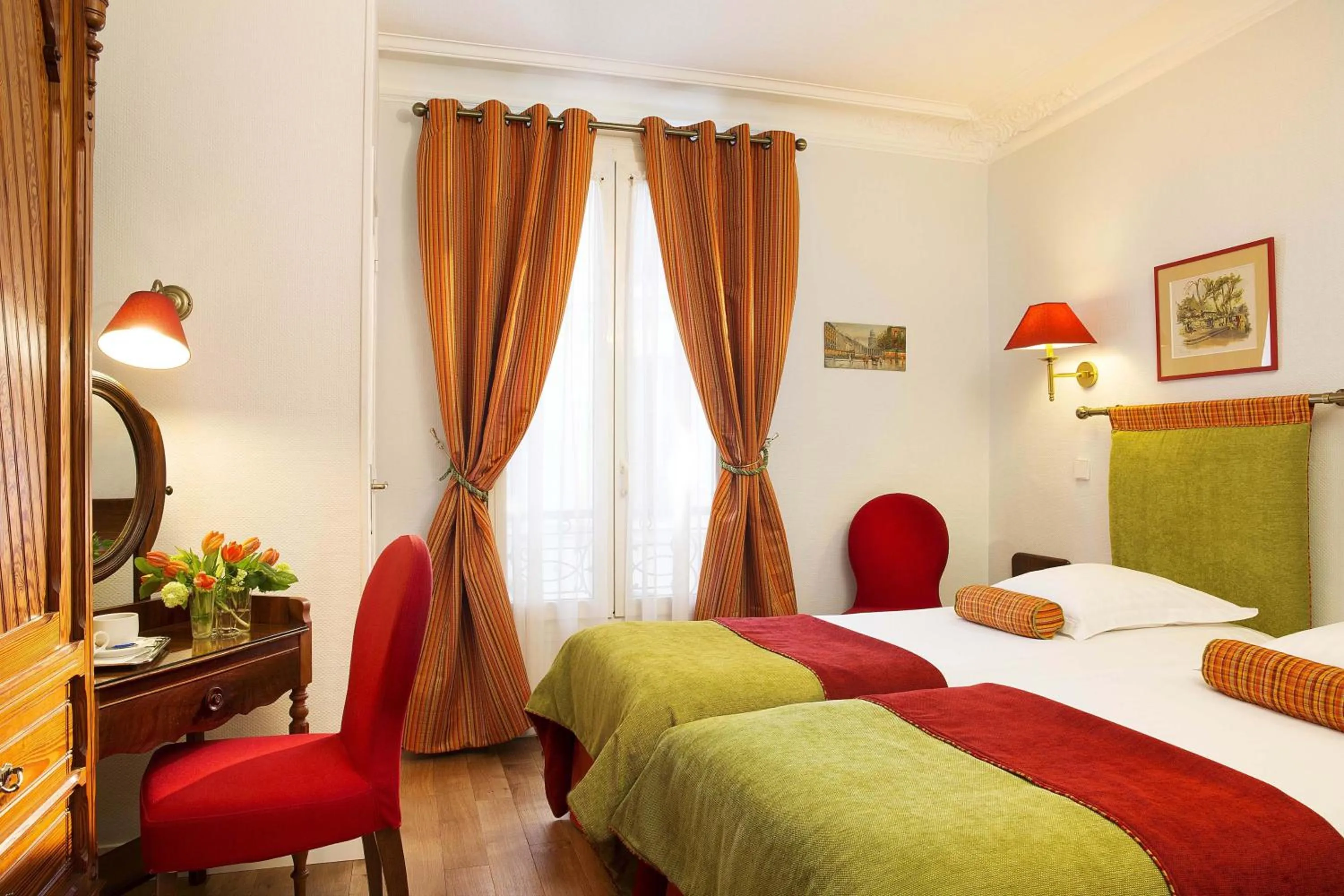 Bed in New Orient Hotel