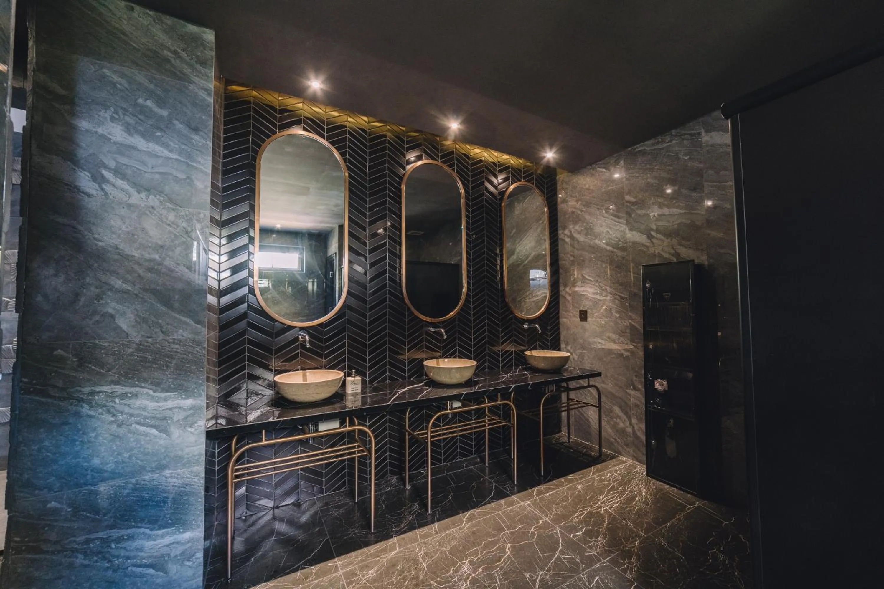 Toilet in Zen Valley Dalat