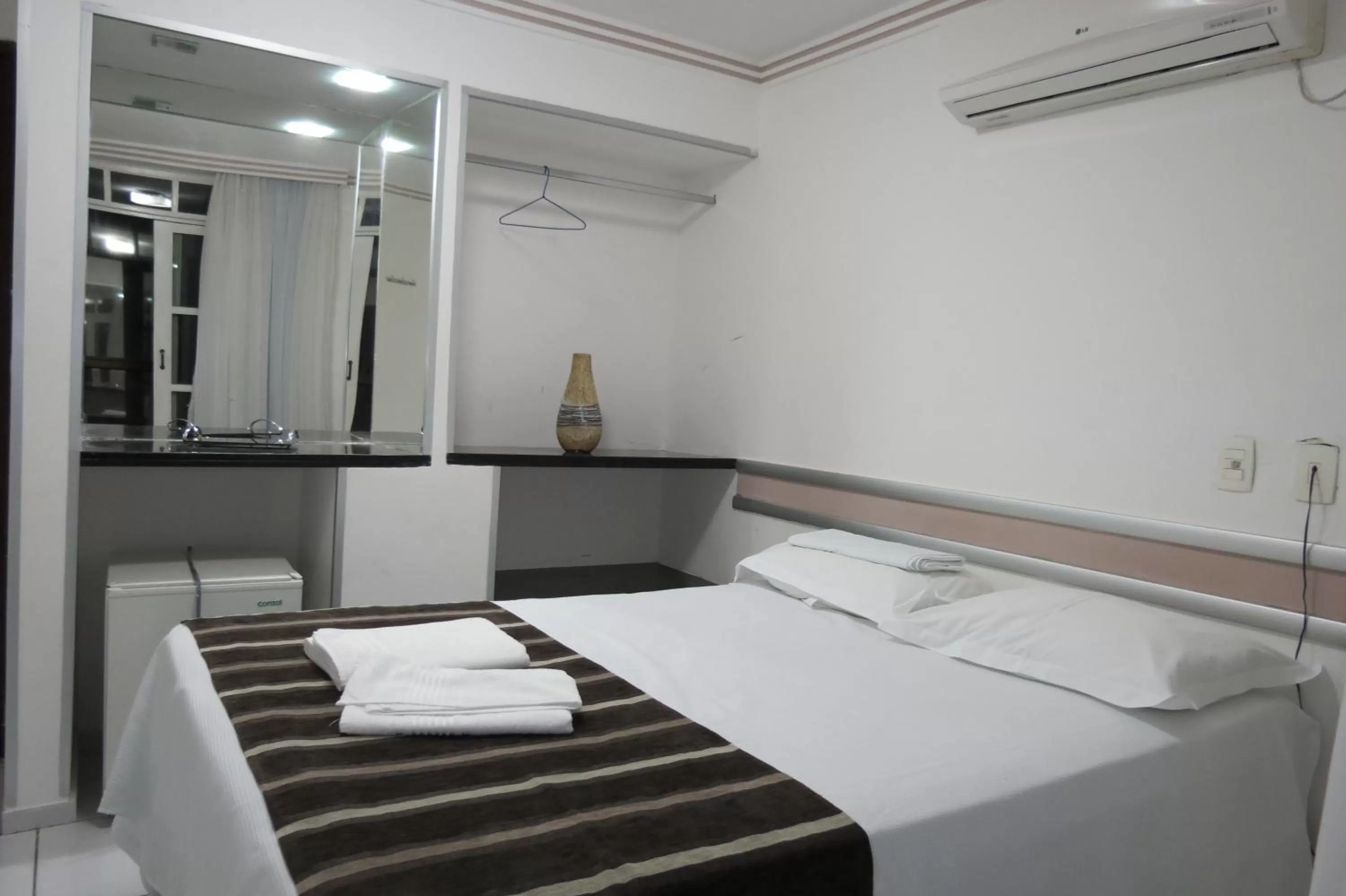 Bed in Tirol Praia Hotel