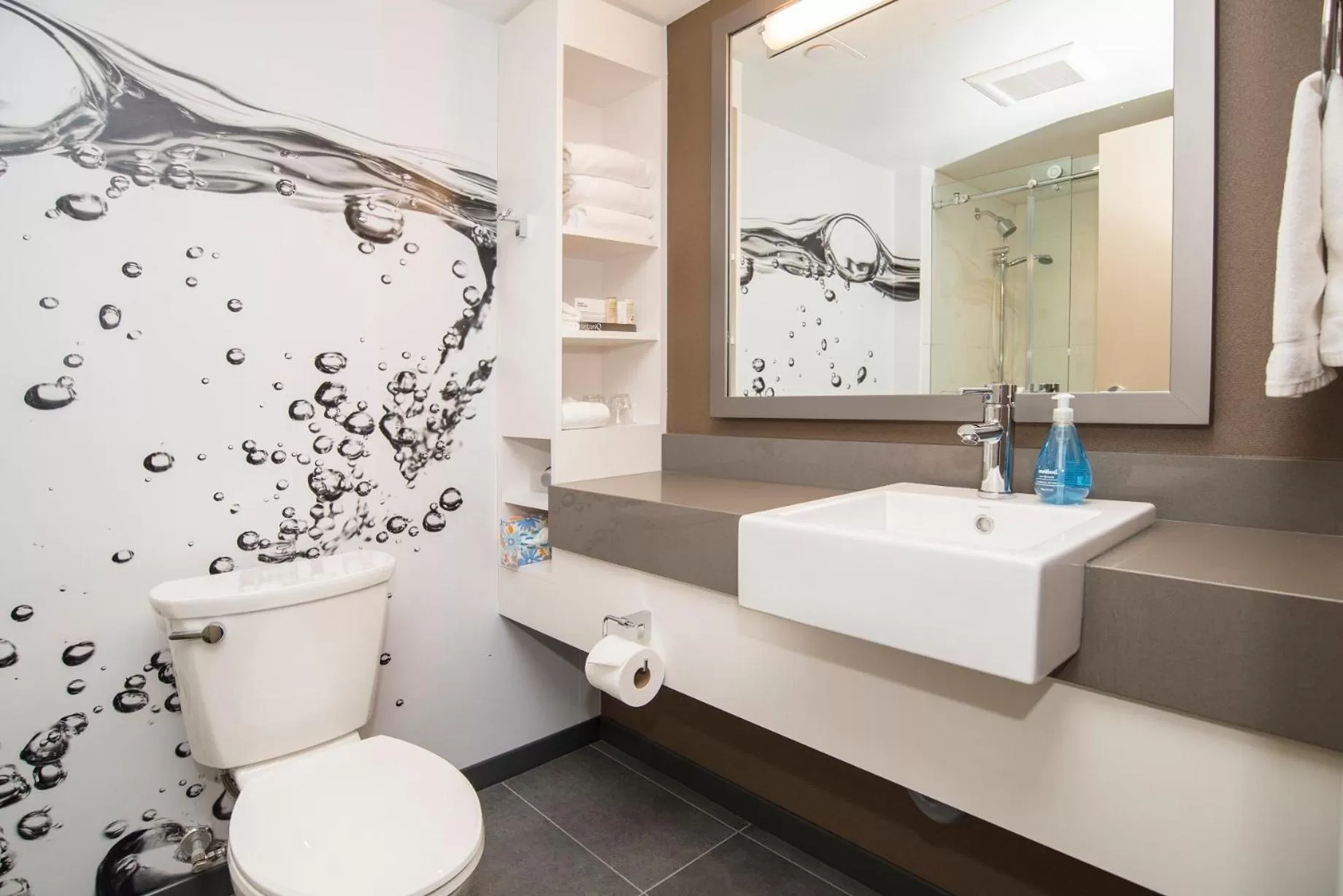 Bathroom in Blue Horizon Hotel