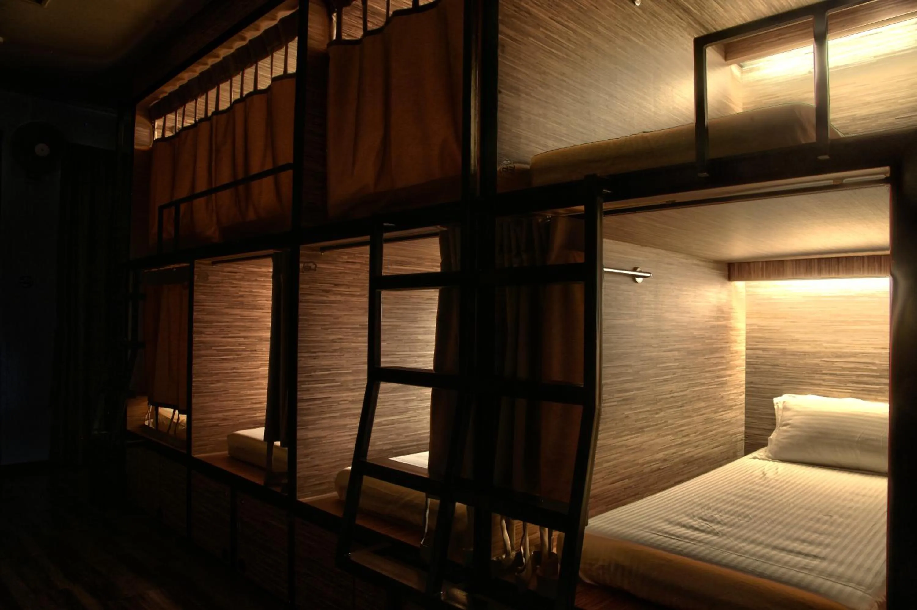 Photo of the whole room, Bed in Dream Lodge