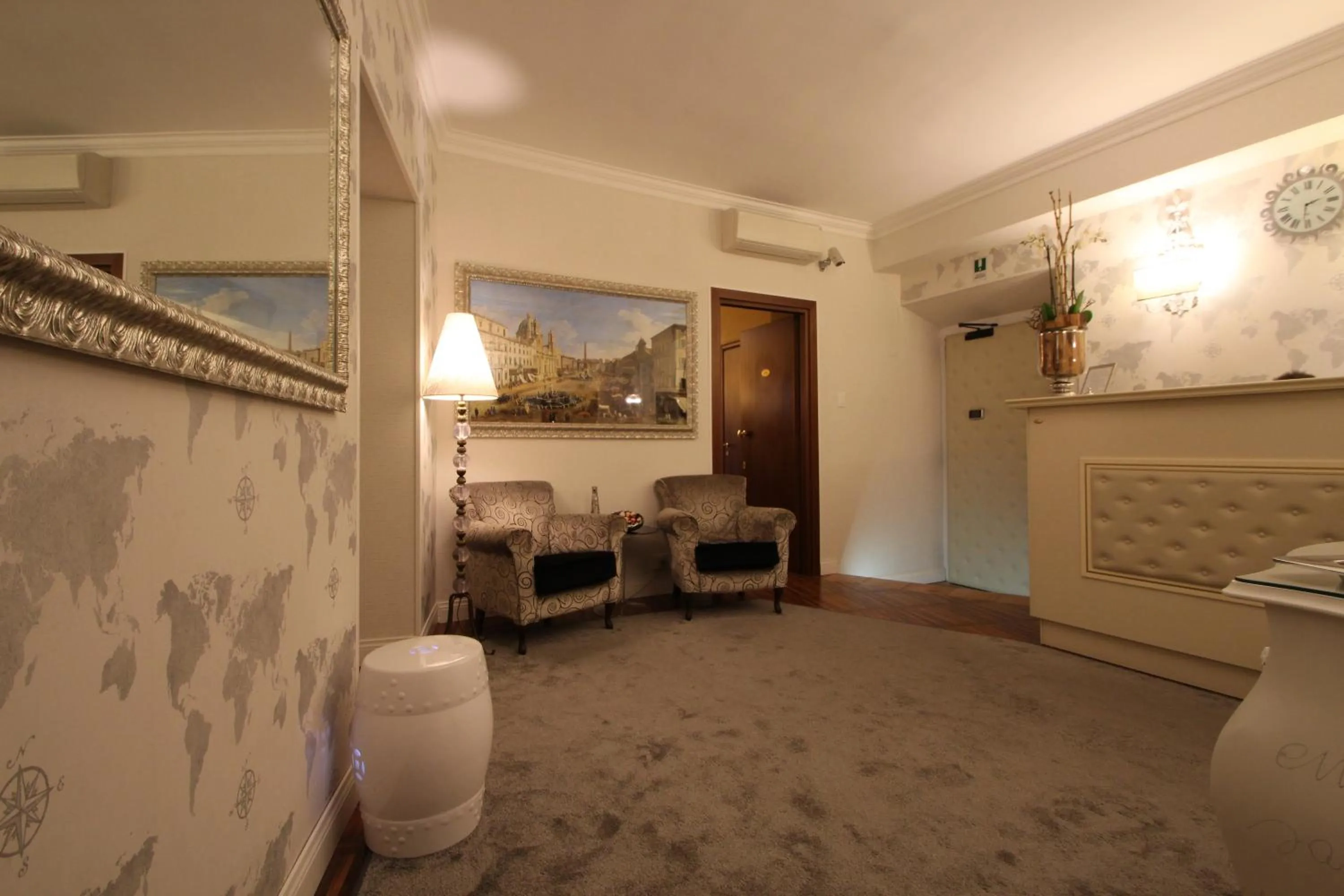 Lobby or reception in Locanda Navona