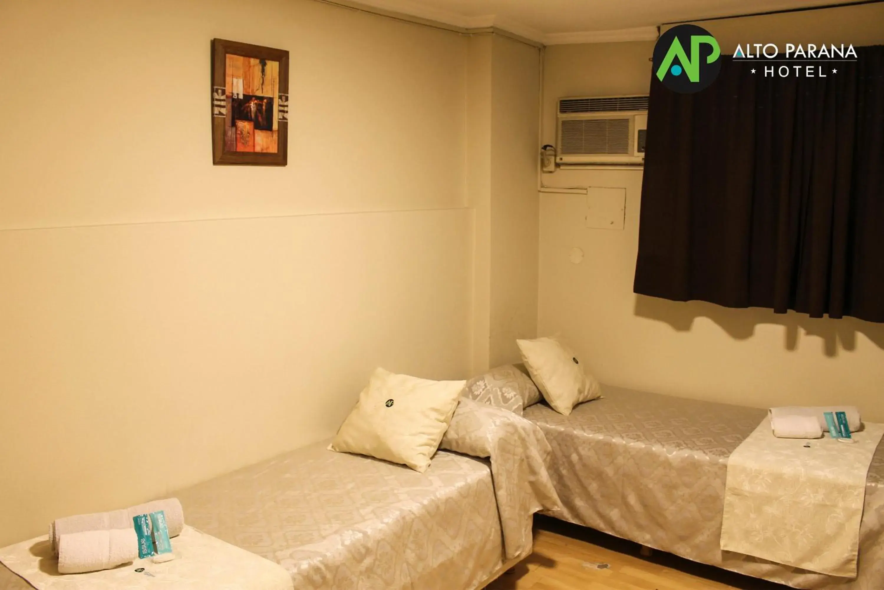 Standard Single Room in Hotel Alto Parana Standard Single Room in Hotel Alto Parana