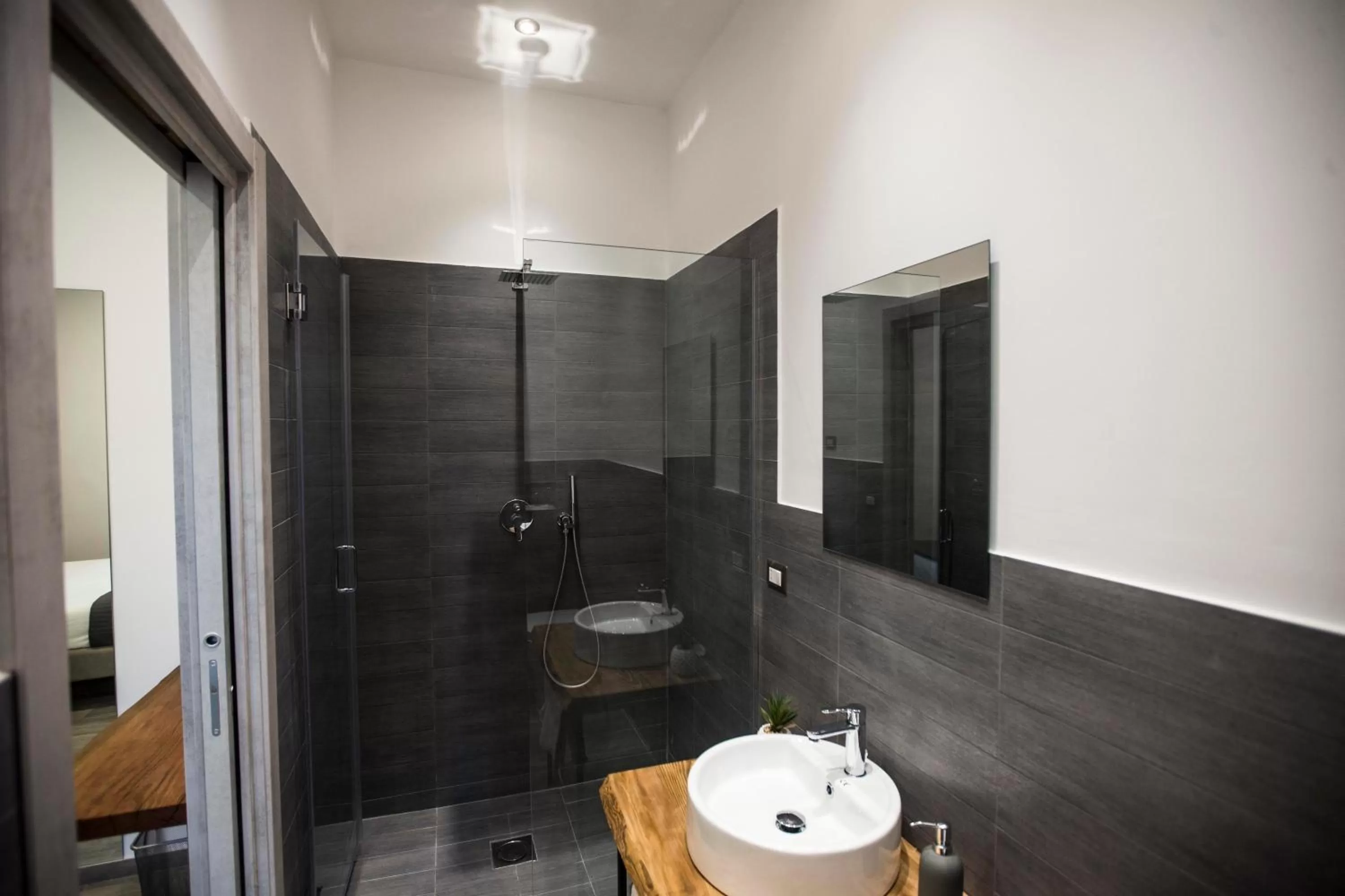 Bathroom in GB Central Station Napoli