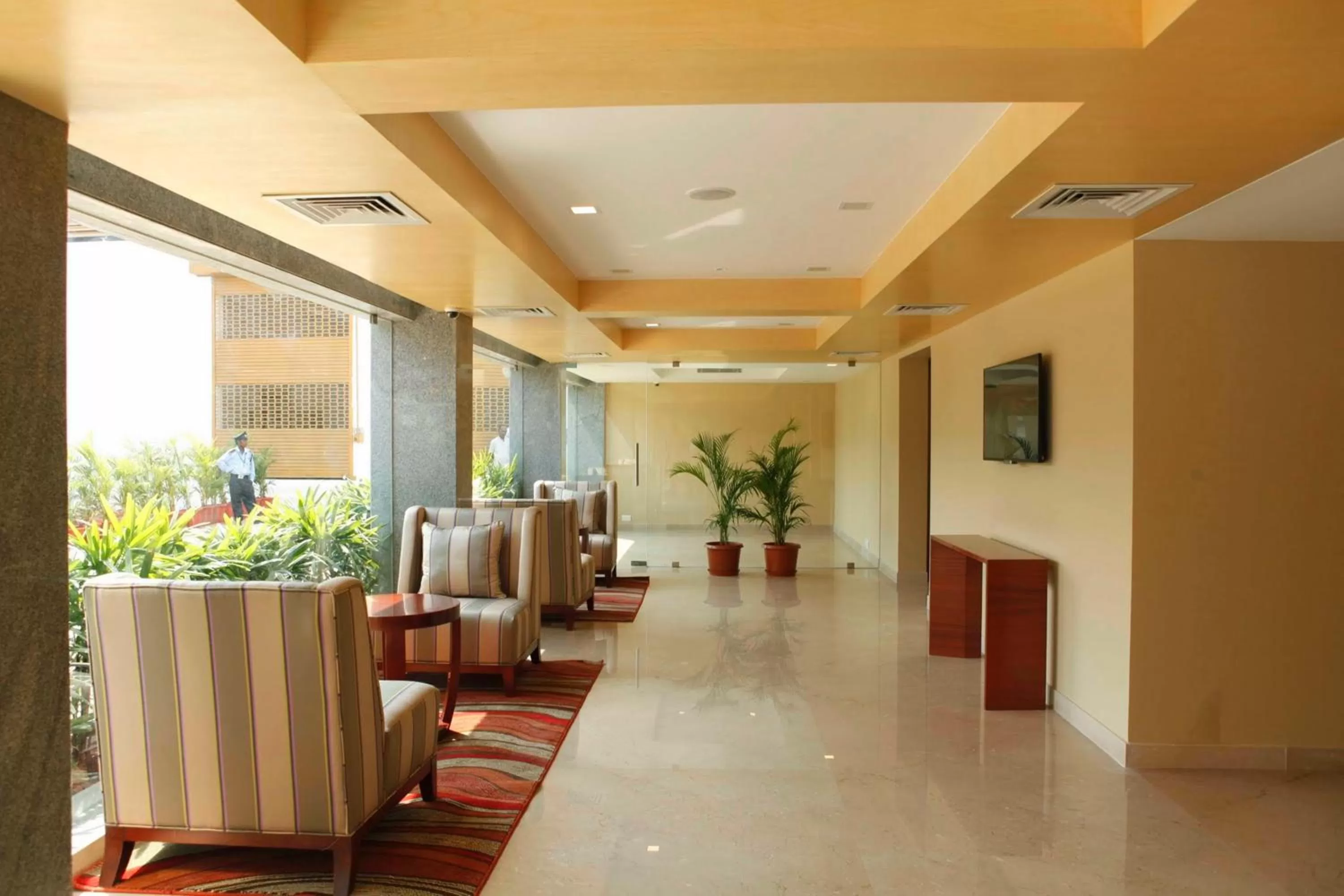 Lobby or reception in Lemon Tree Hotel Shimona Chennai