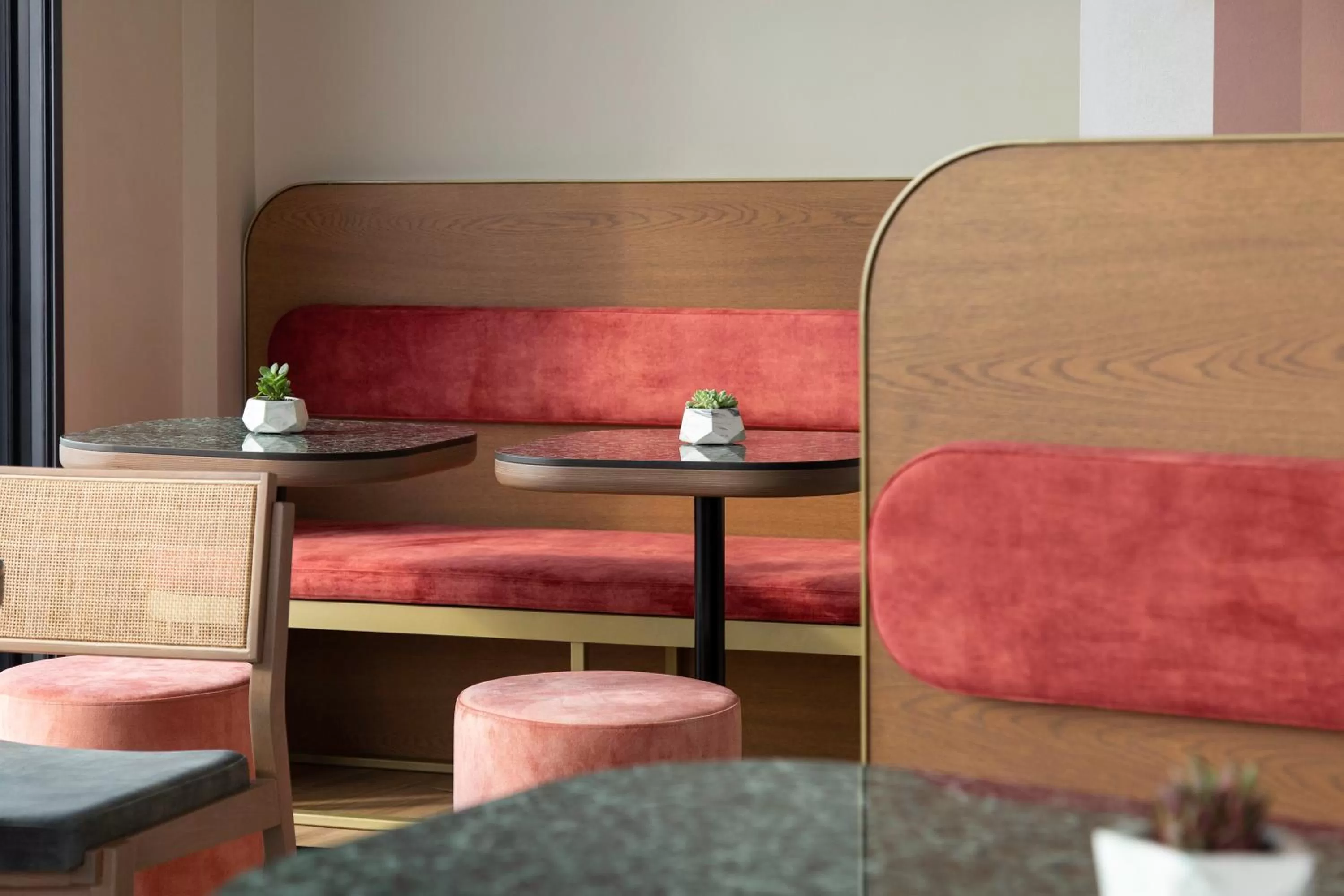 Restaurant/places to eat in 1910 Lifestyle Hotel