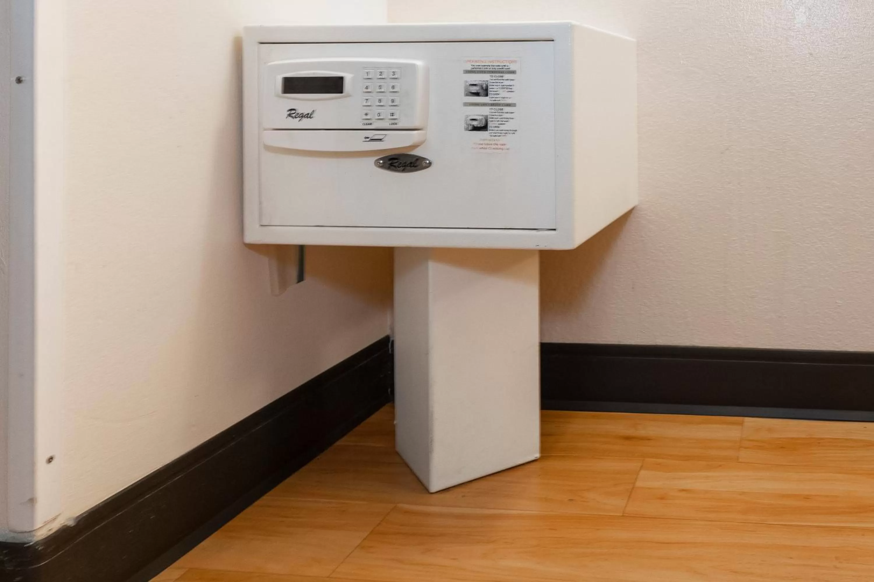 Bedroom in Red Roof Inn Lumberton