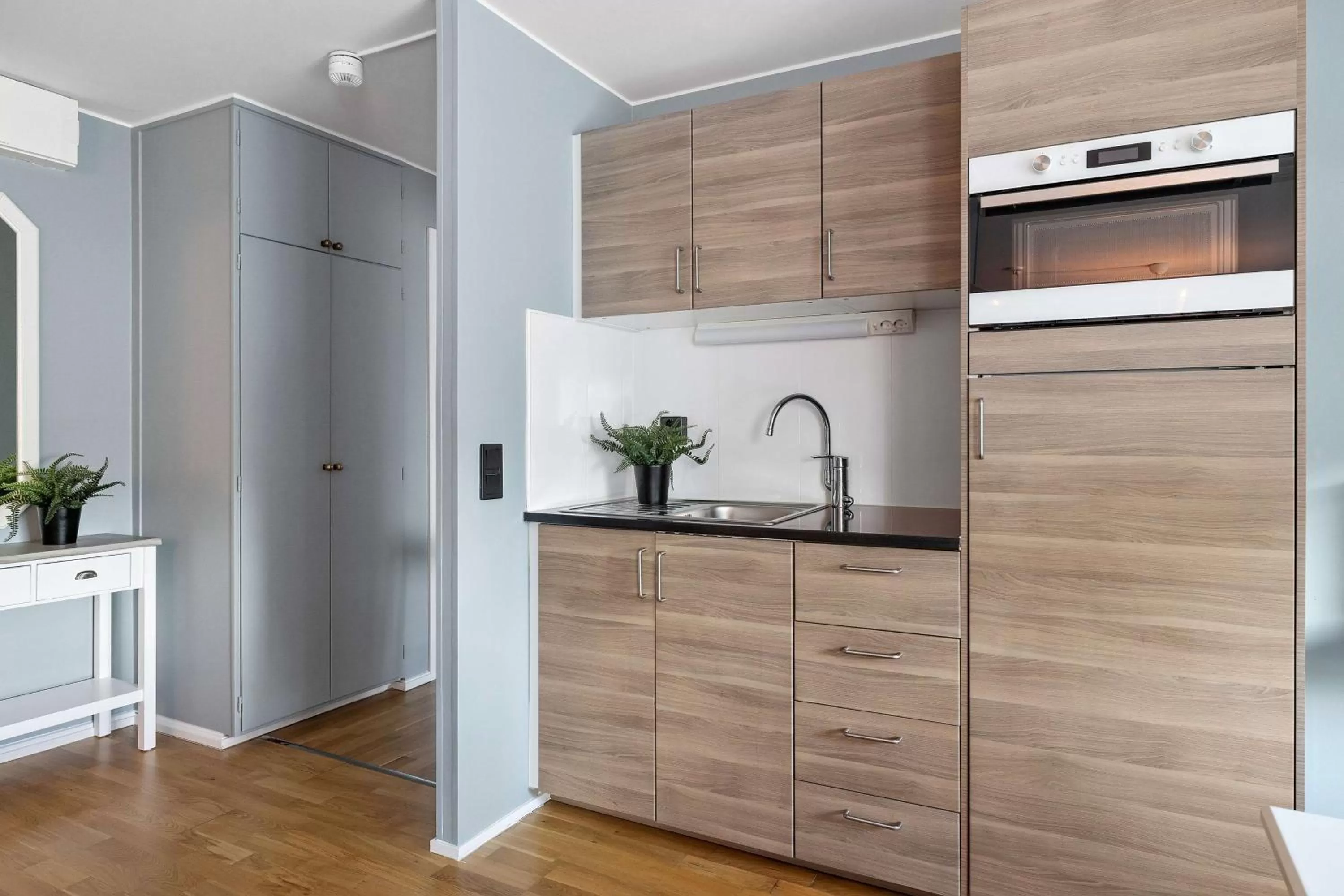 Bedroom in Best Western Princess Hotel