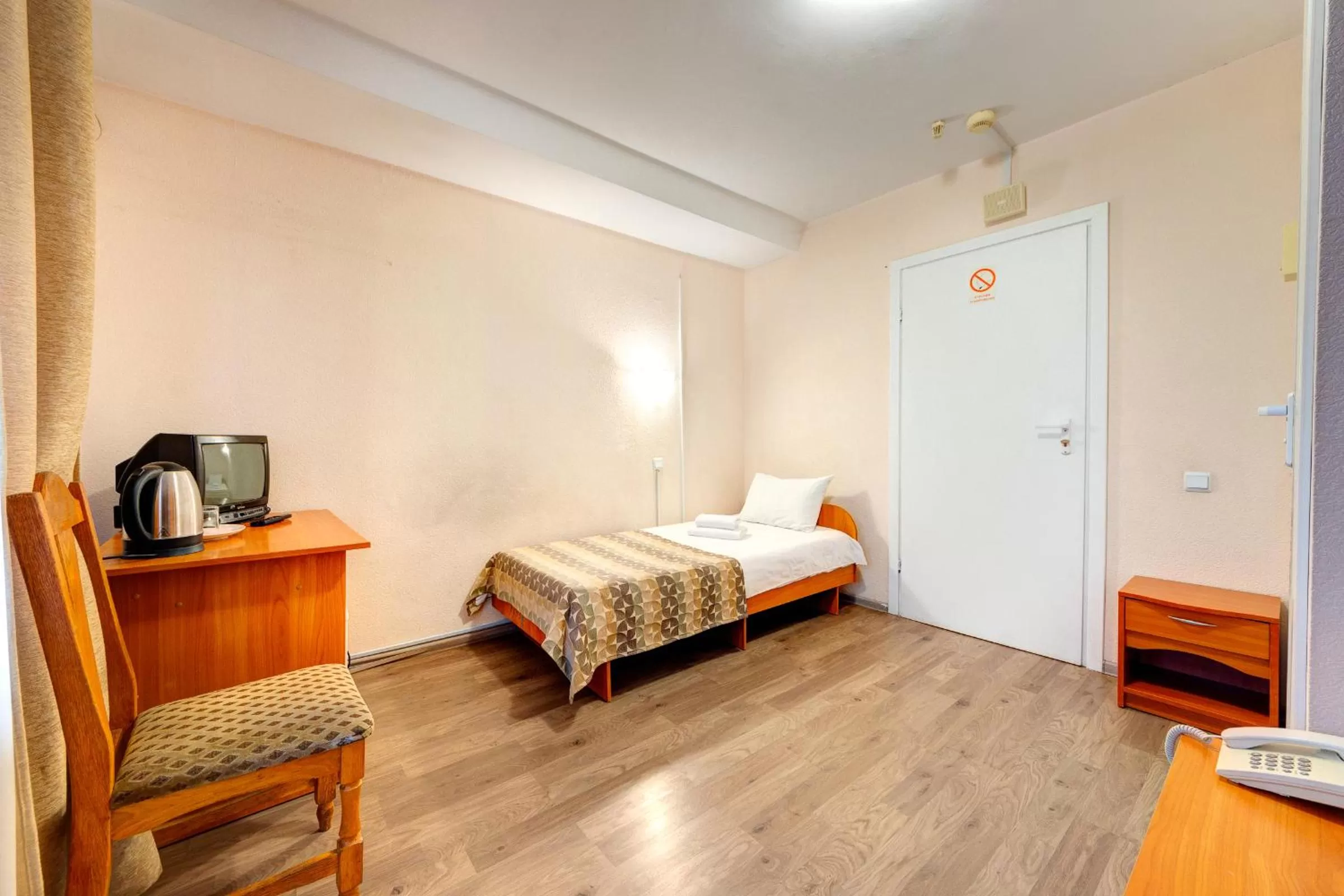 Photo of the whole room, Bed in Holosiyvsky Hotel