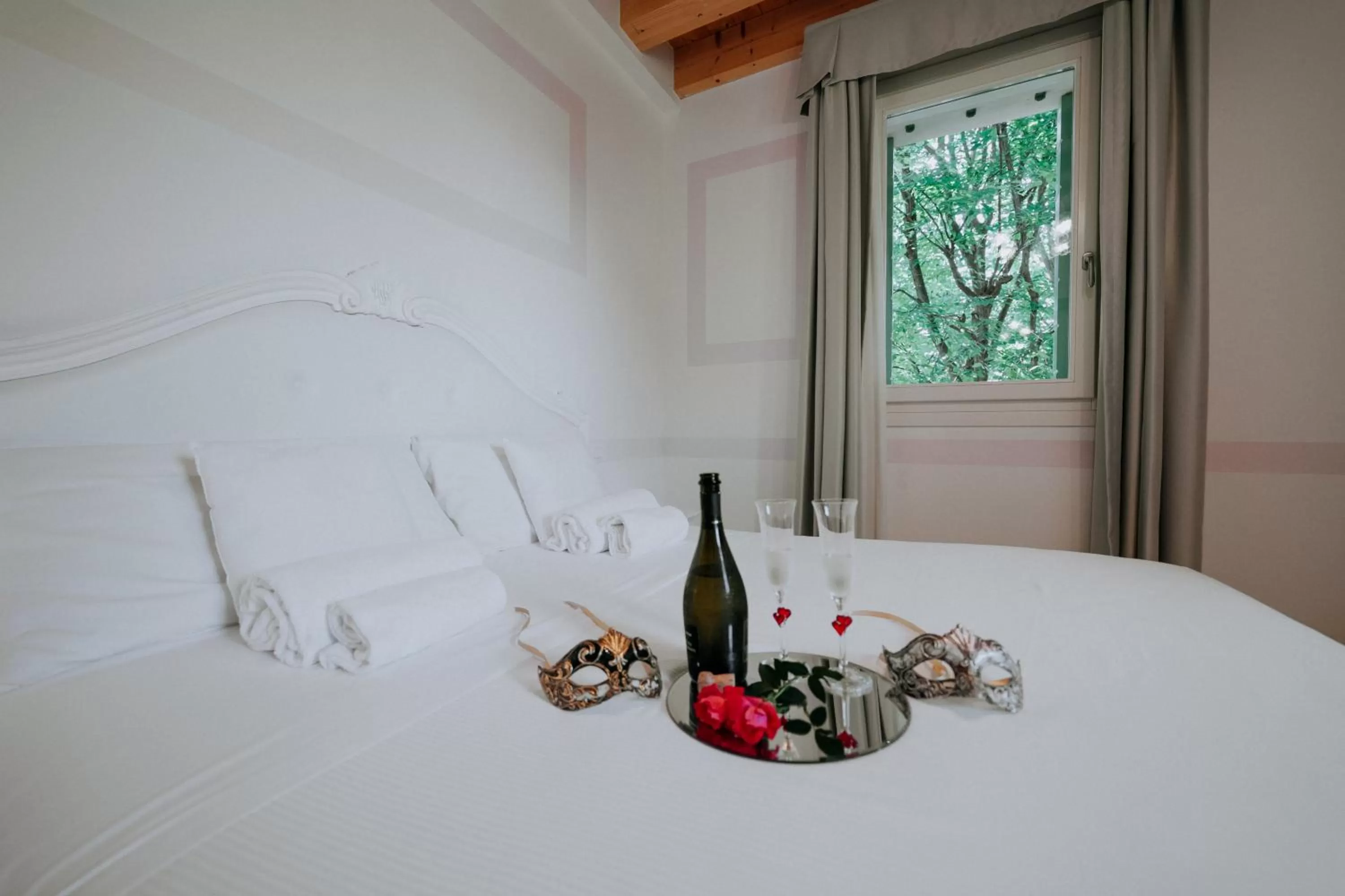 Decorative detail, Bed in Hotel Villa Patriarca