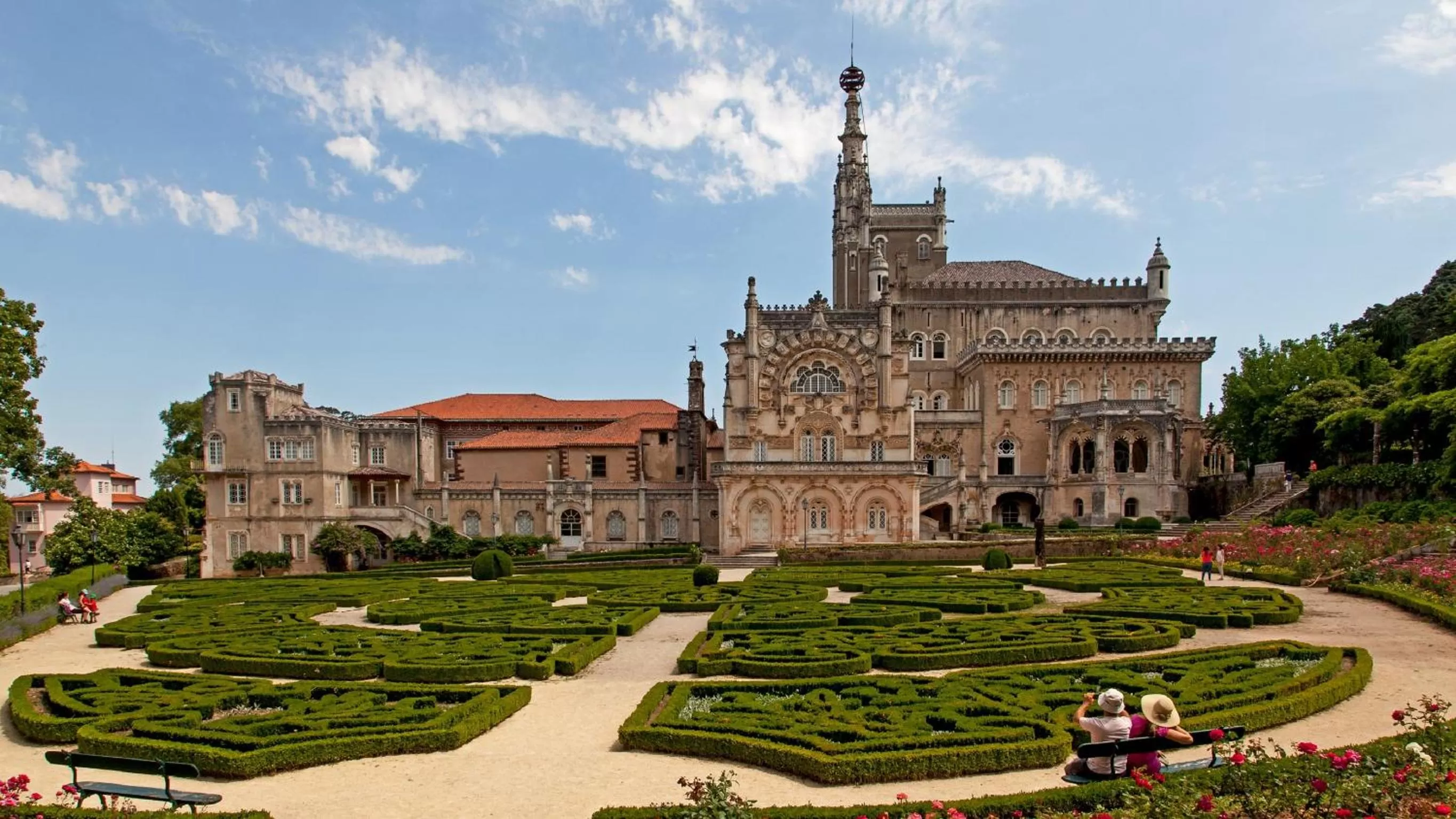 Facade/entrance in Palace Hotel do Bussaco