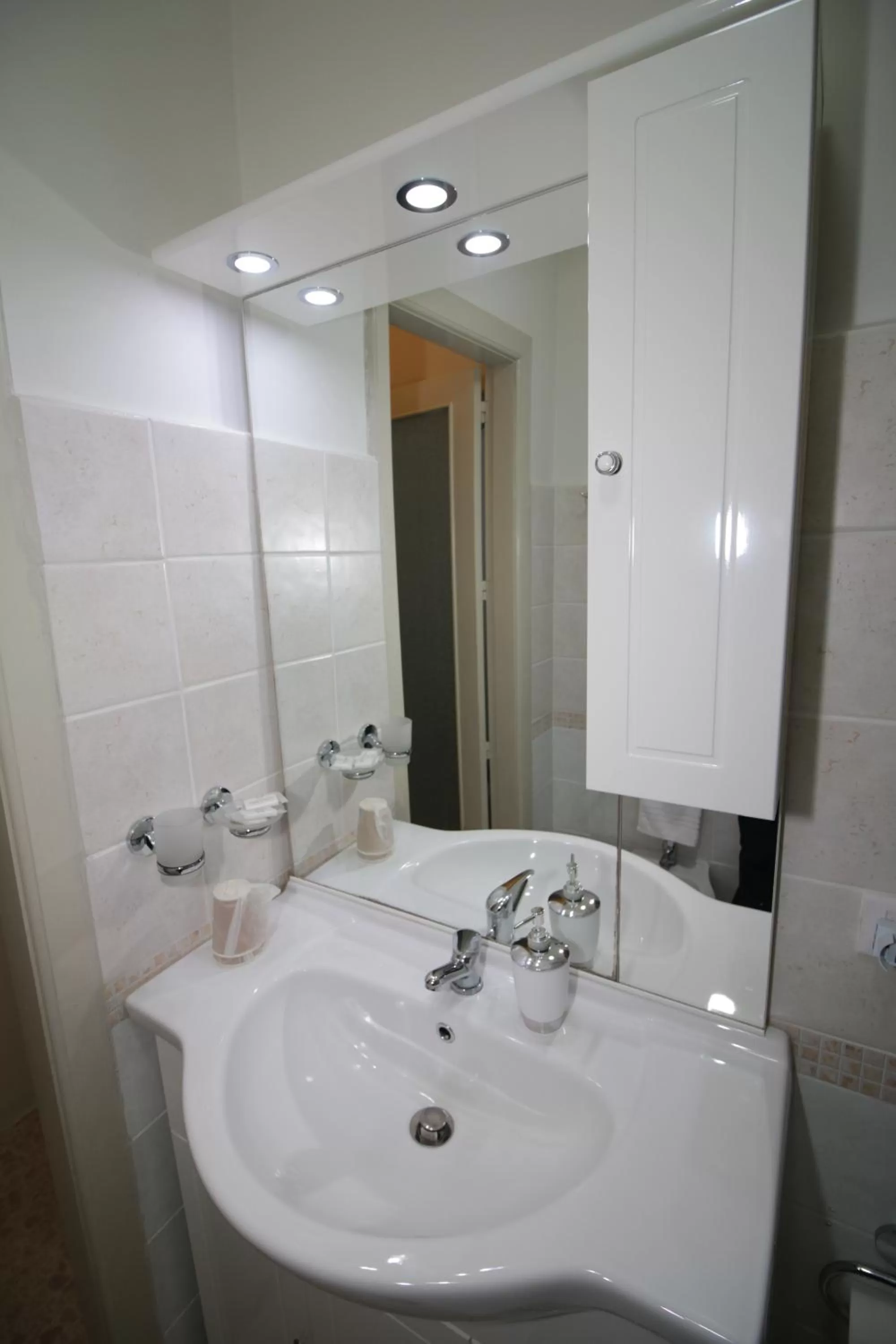 Shower in B&B L'Angelica