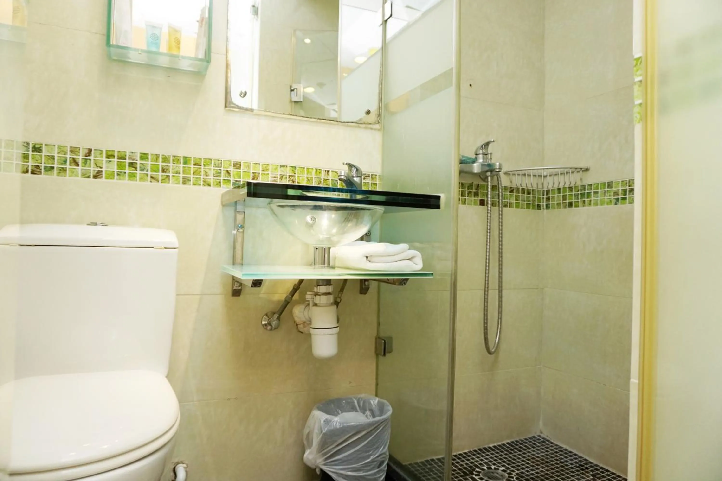 Bathroom in Metacity MK