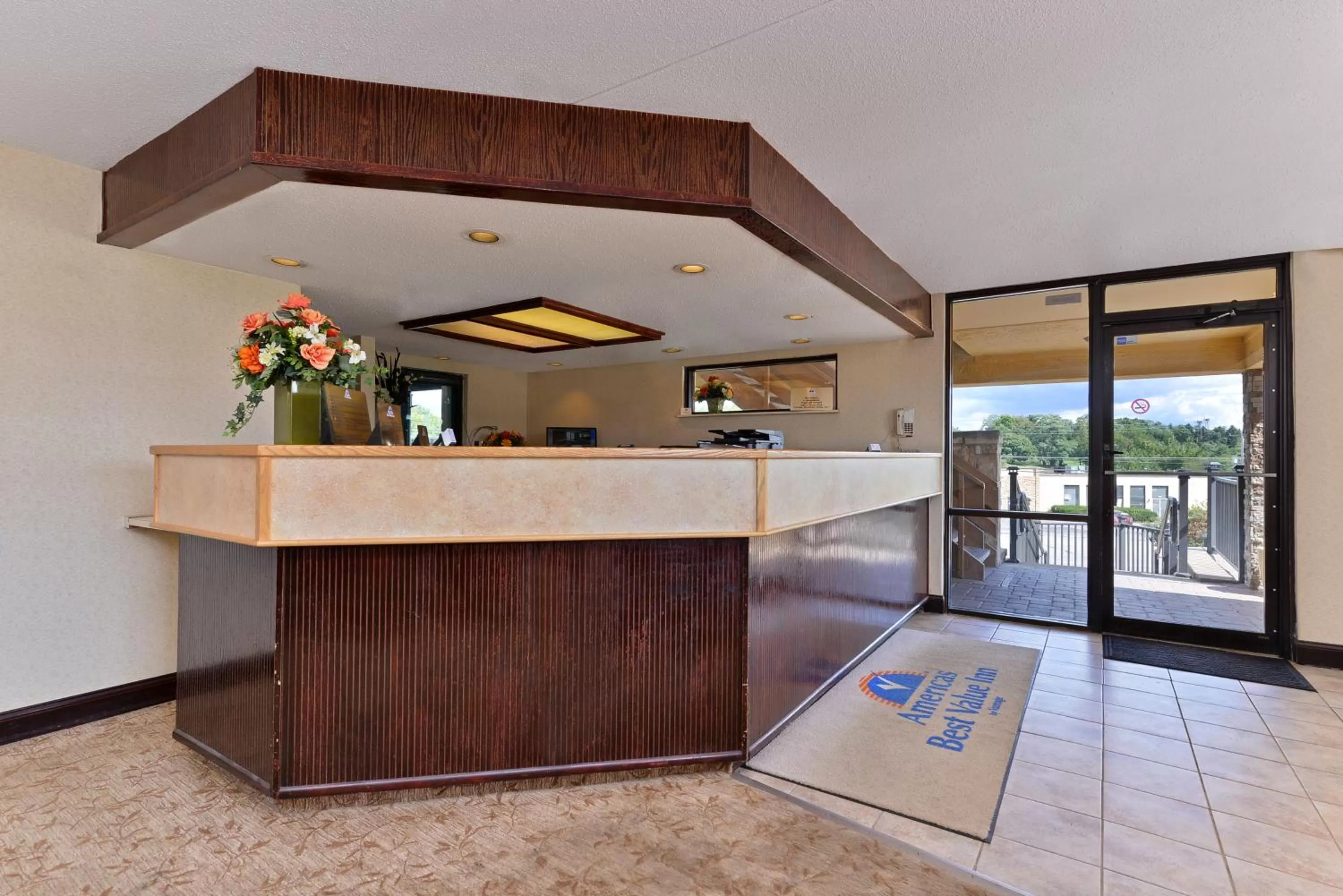 Lobby or reception in Americas Best Value Inn-Pittsburgh Airport