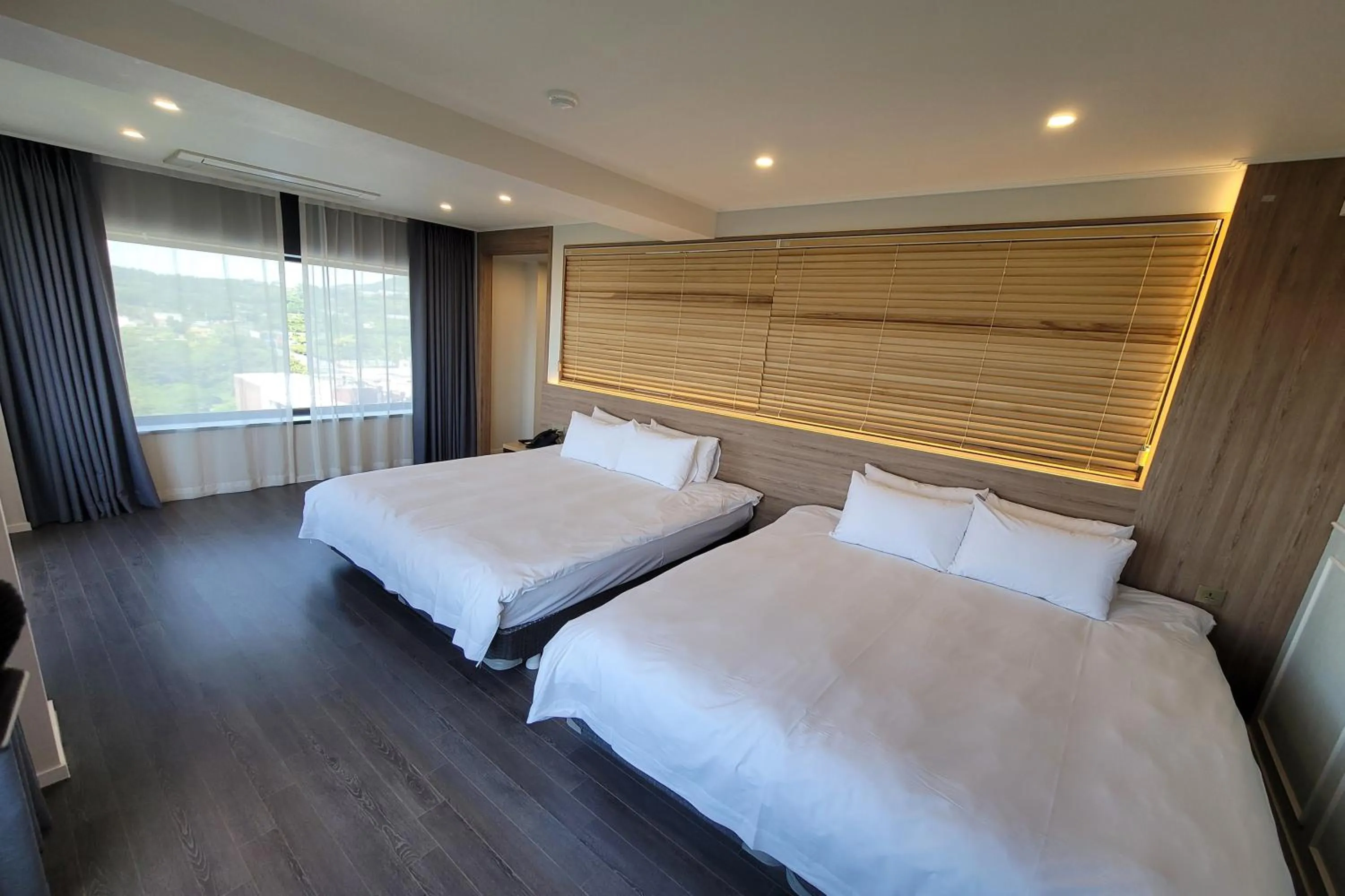 Bed in Casaloma Hotel