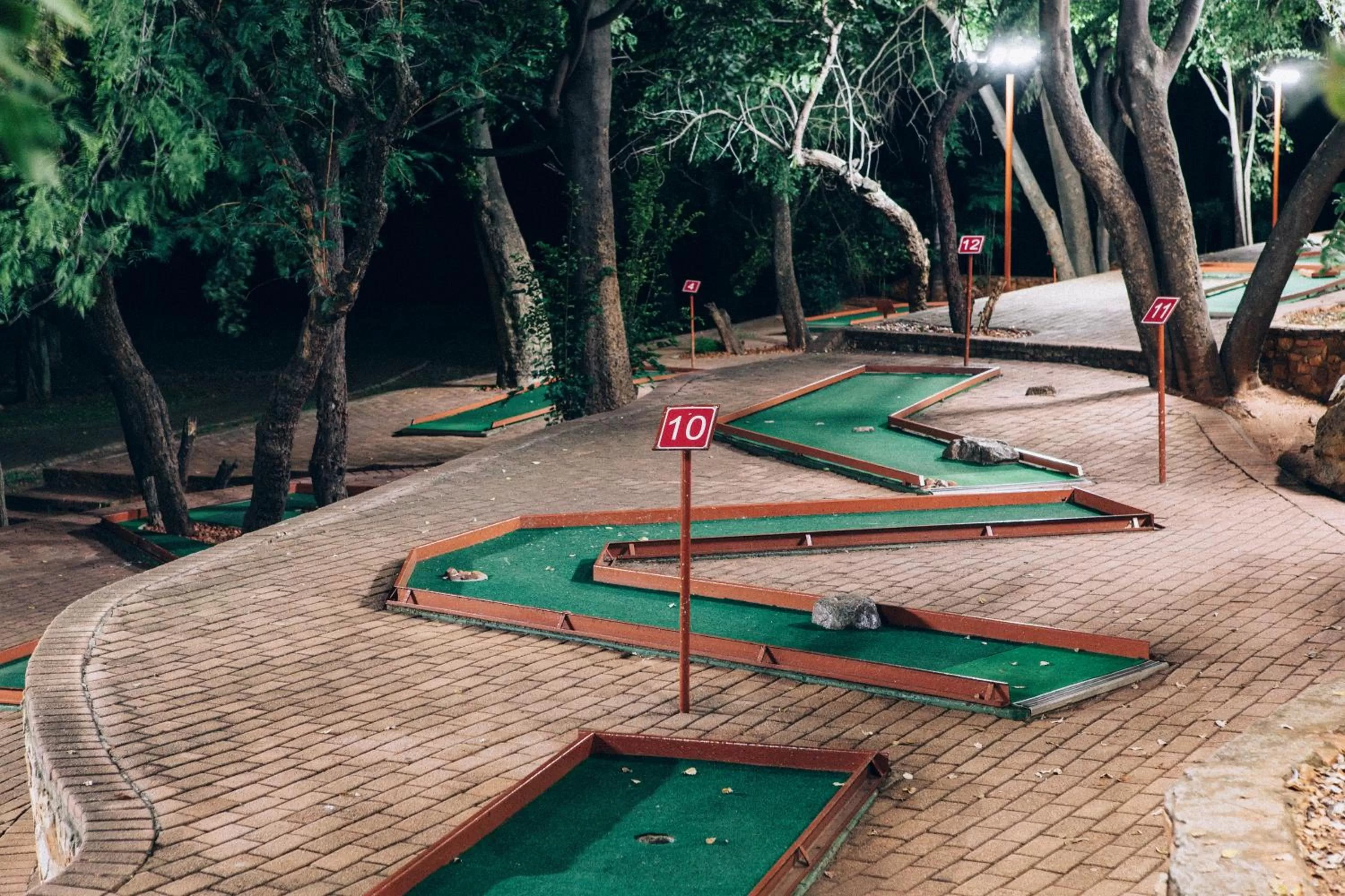 Minigolf, Swimming Pool in ATKV Buffelspoort