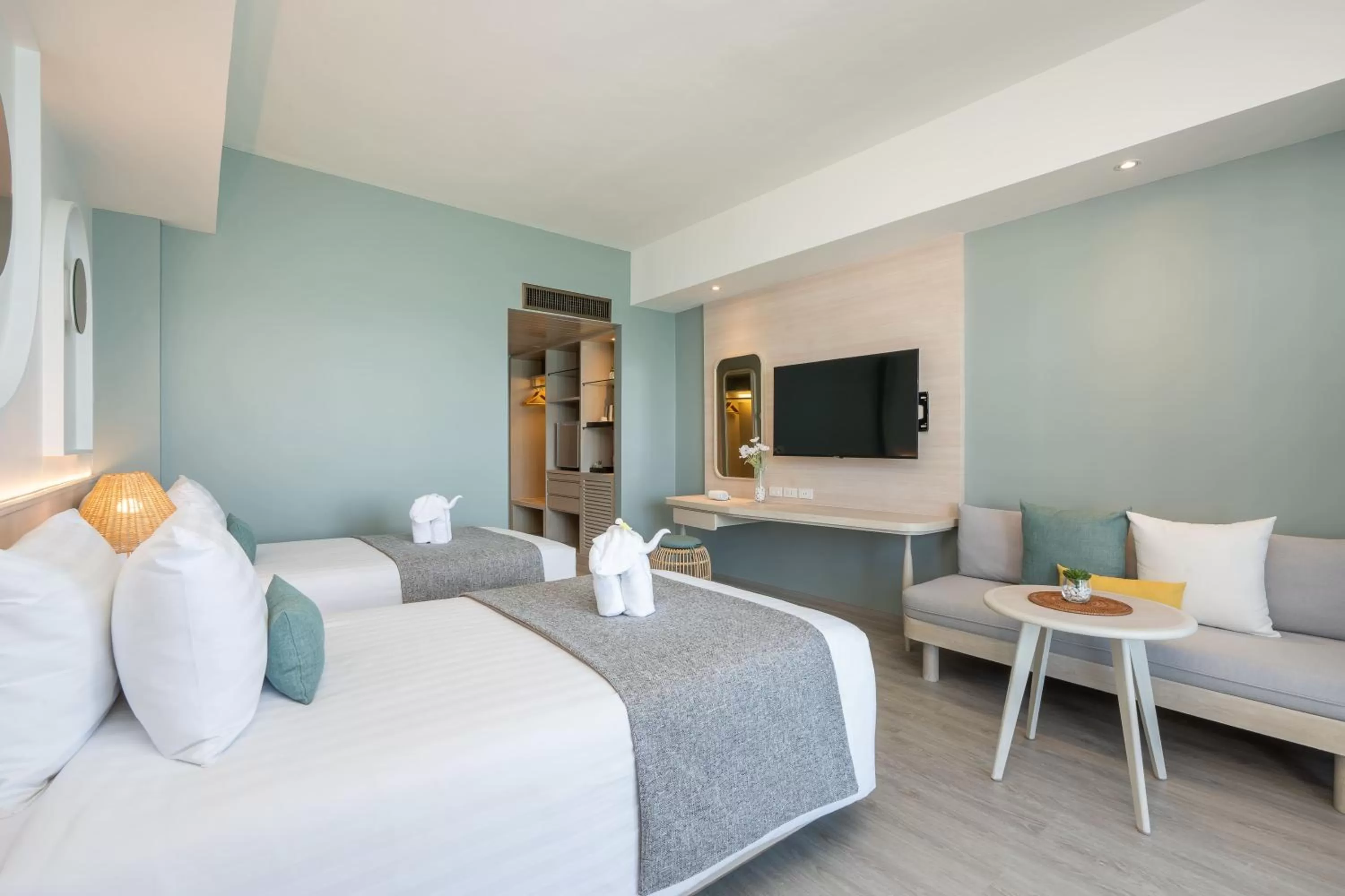 Bed in Cosy Beach Hotel - SHA Extra Plus