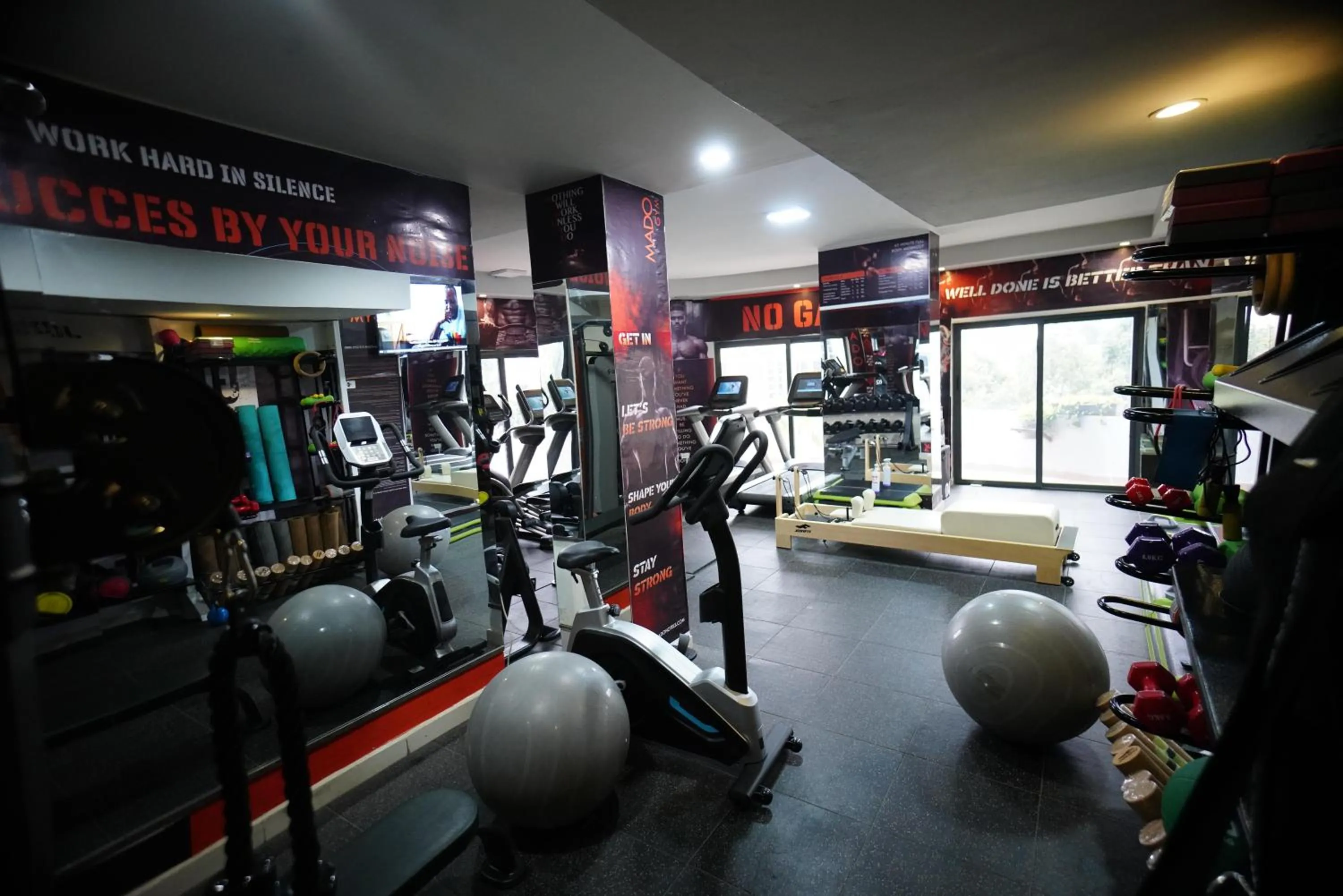 Fitness centre/facilities in Mado Hotel