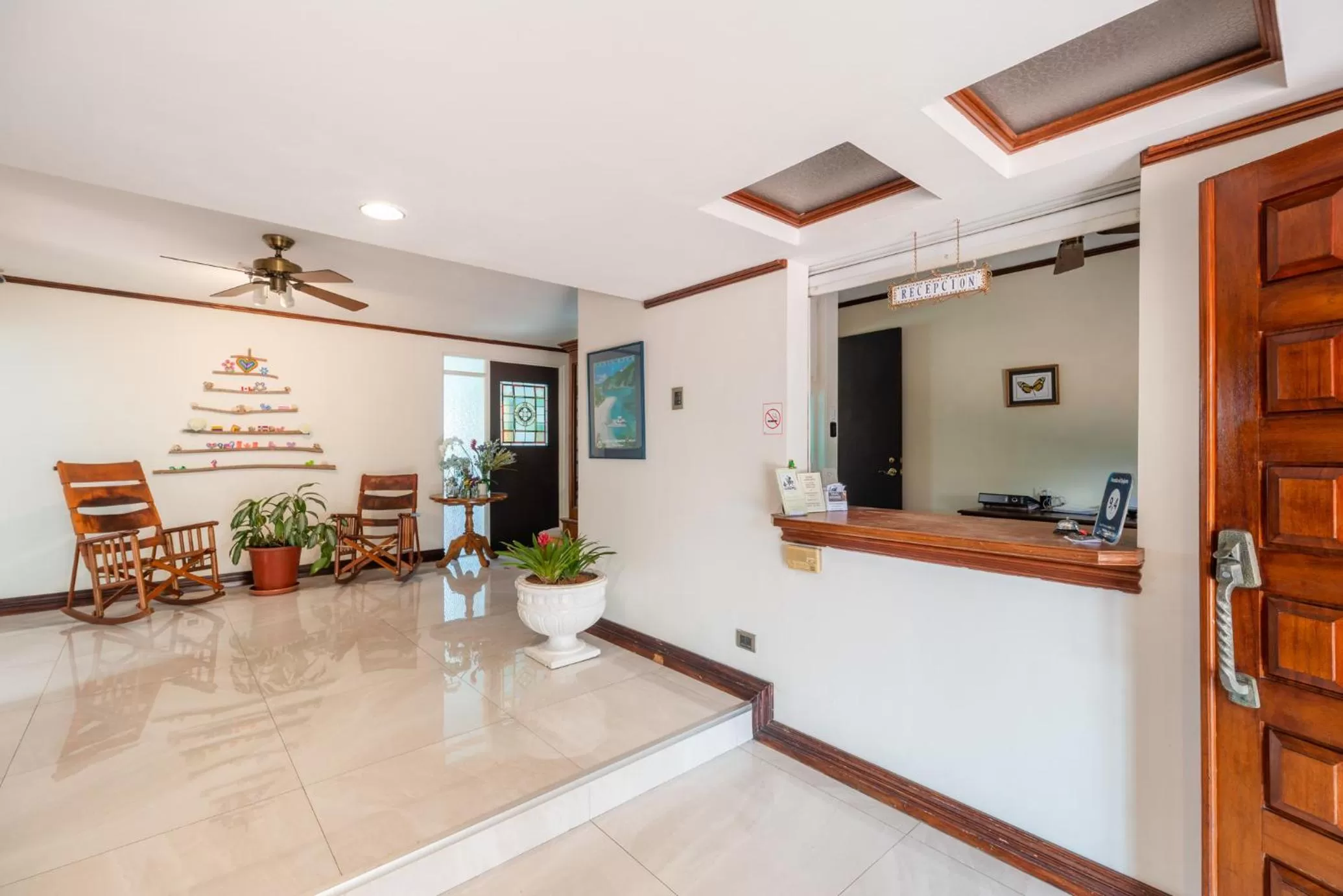 Lobby or reception in Posada el Quijote