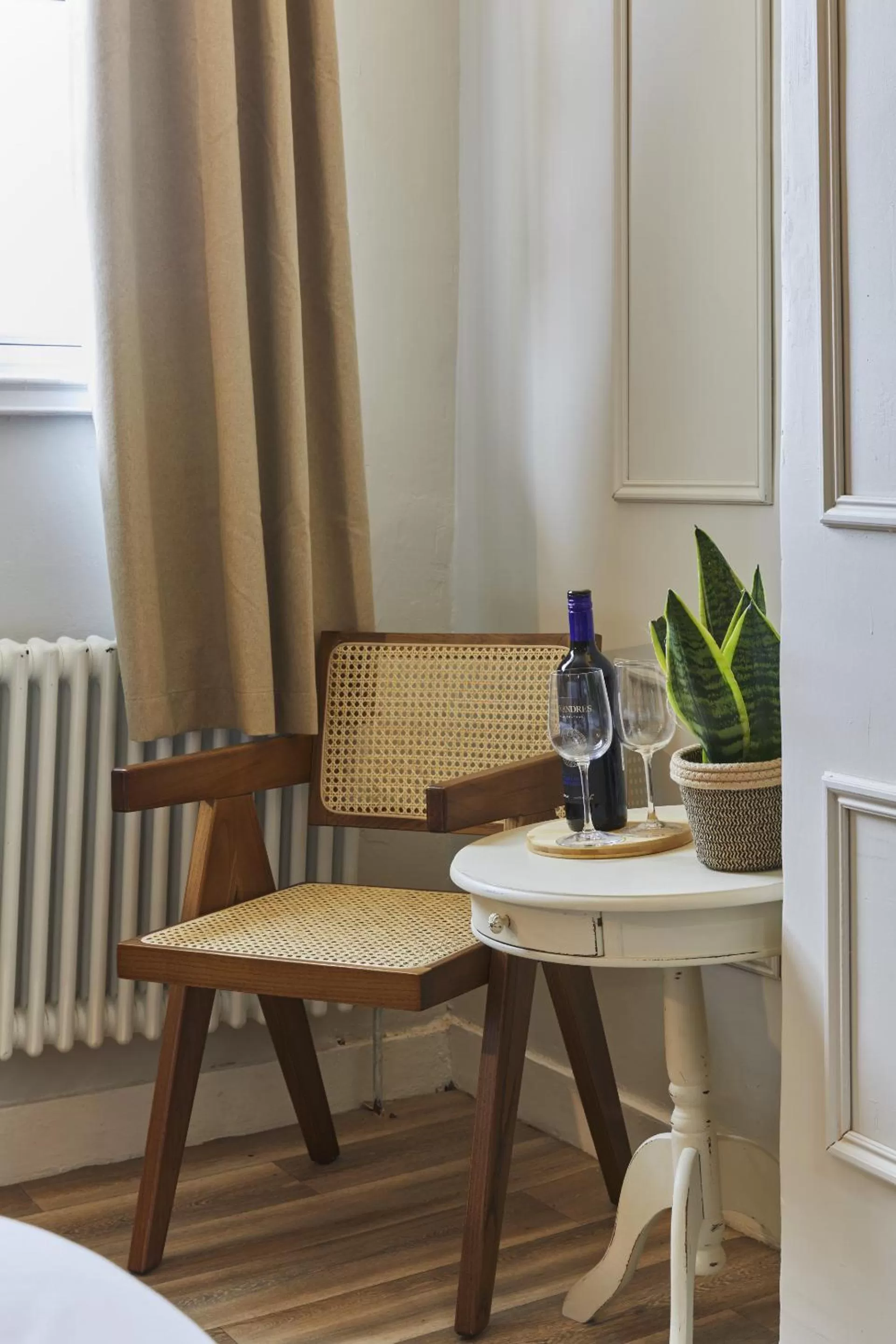 Dining area, Seating Area in 81 Promenade Cheltenham