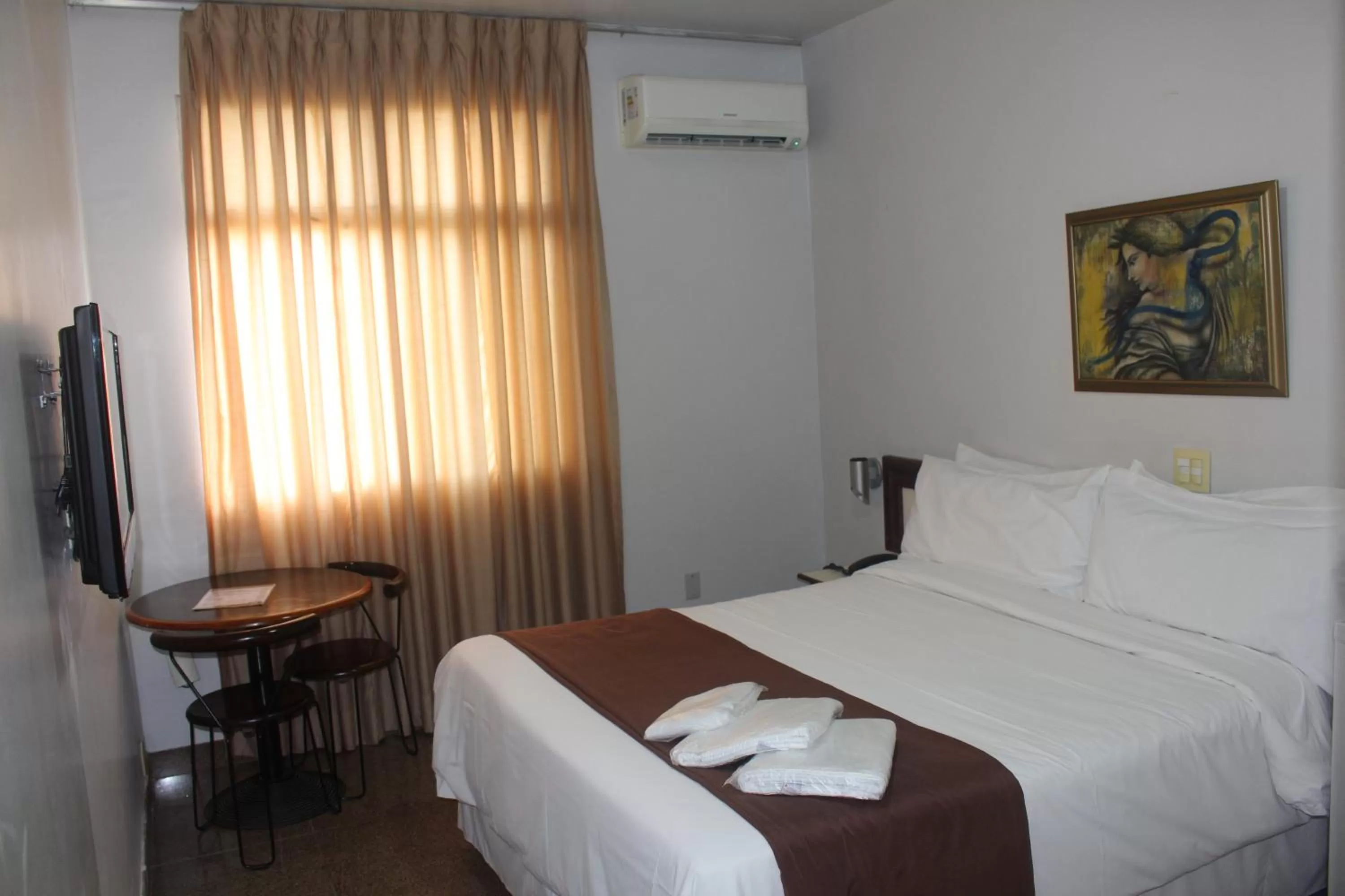 Bed in Hotel Oscar Econômico Montes Claros