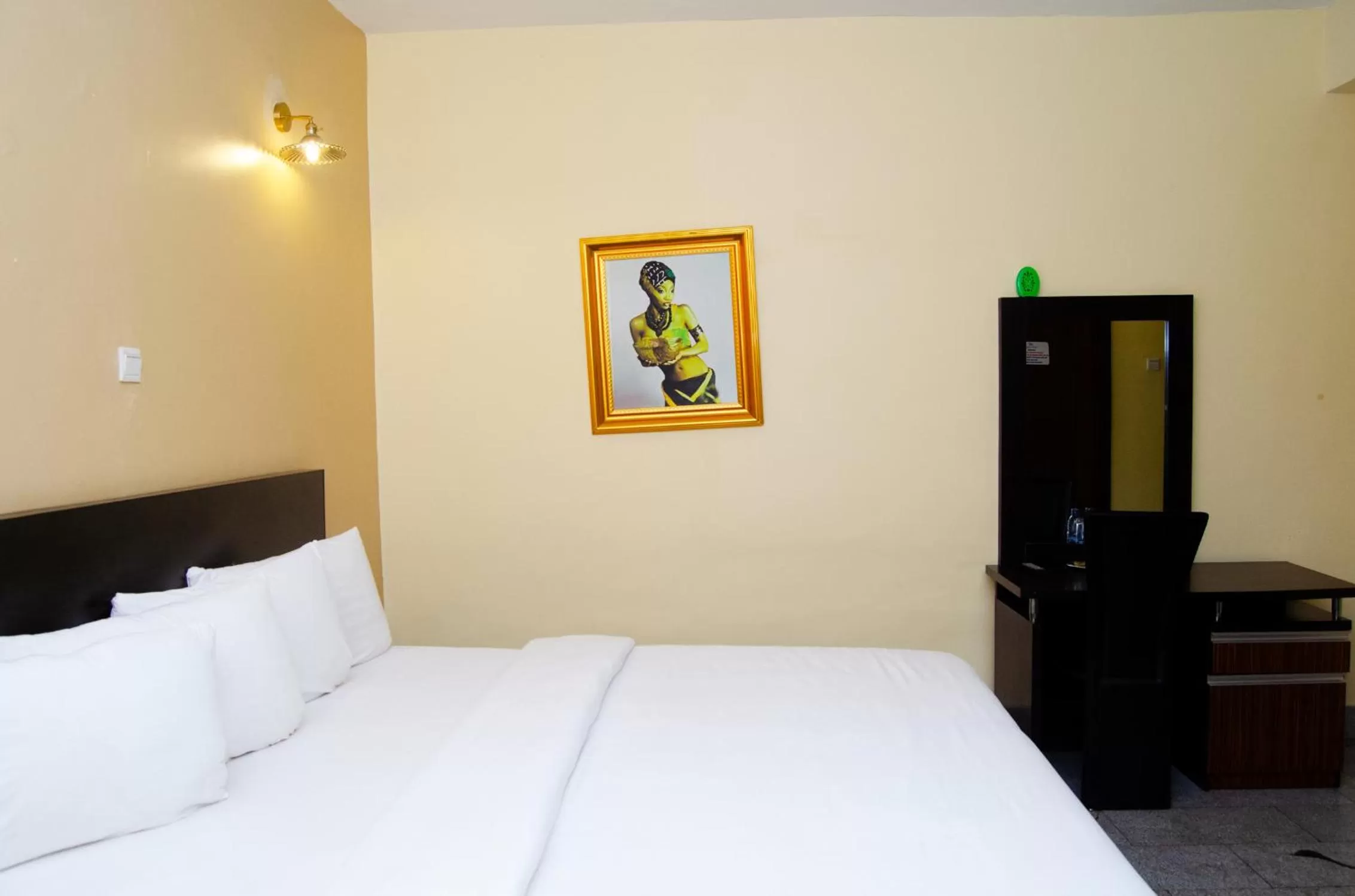 Bed in Residency Hotel Area11 Garki Abuja