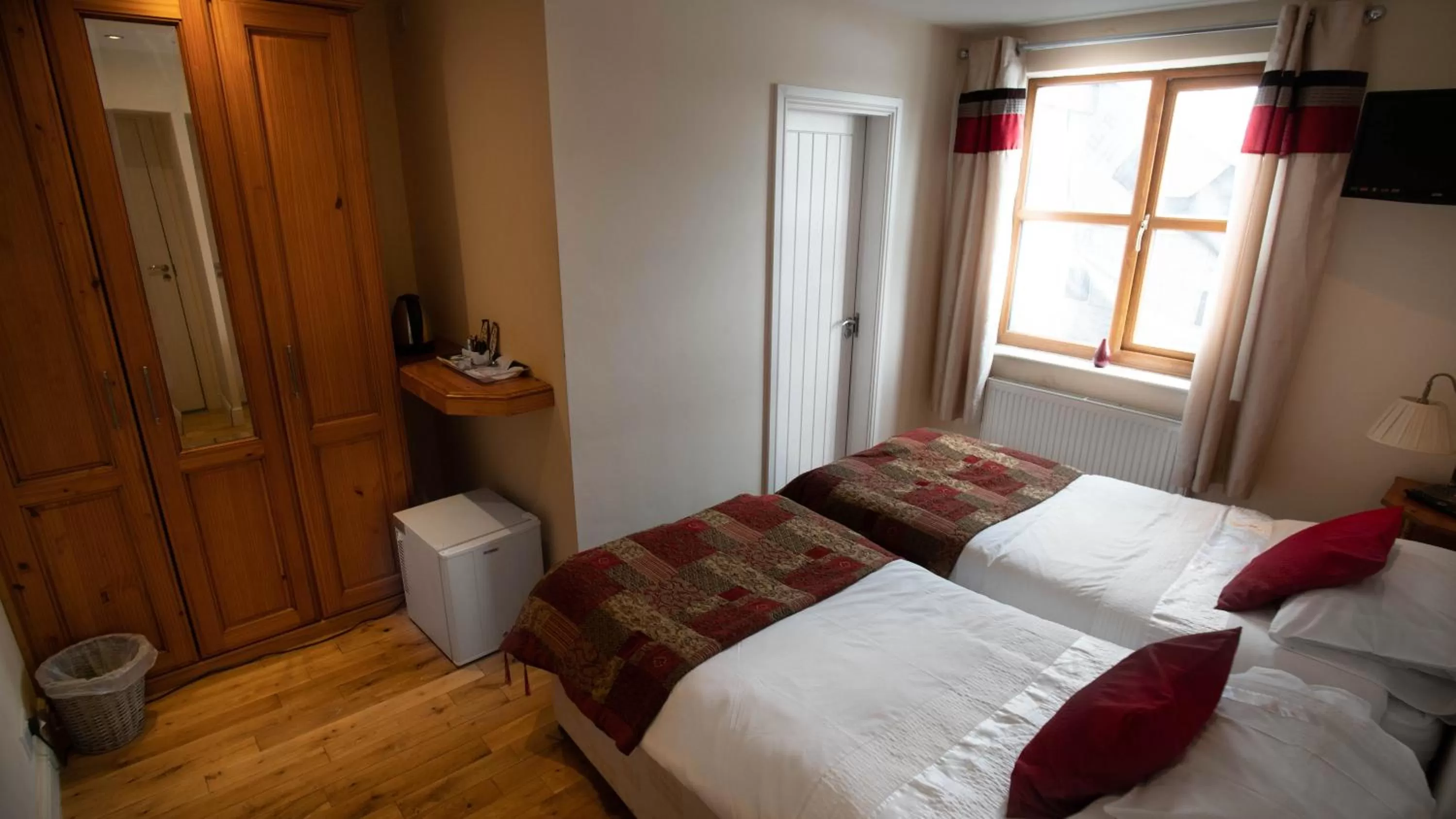 Bed in The Pebley Inn