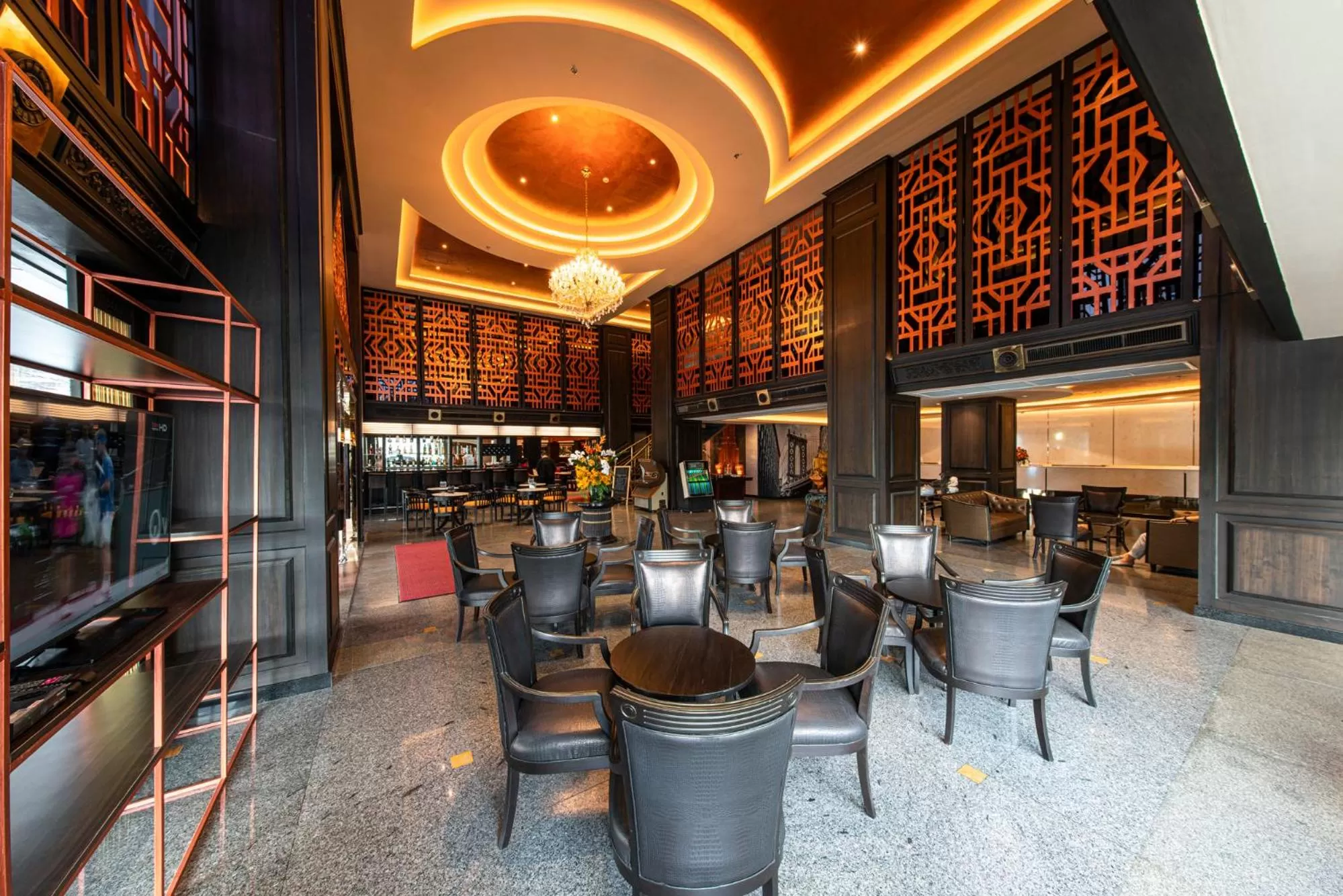 Lobby or reception in Manhattan Hotel Bangkok