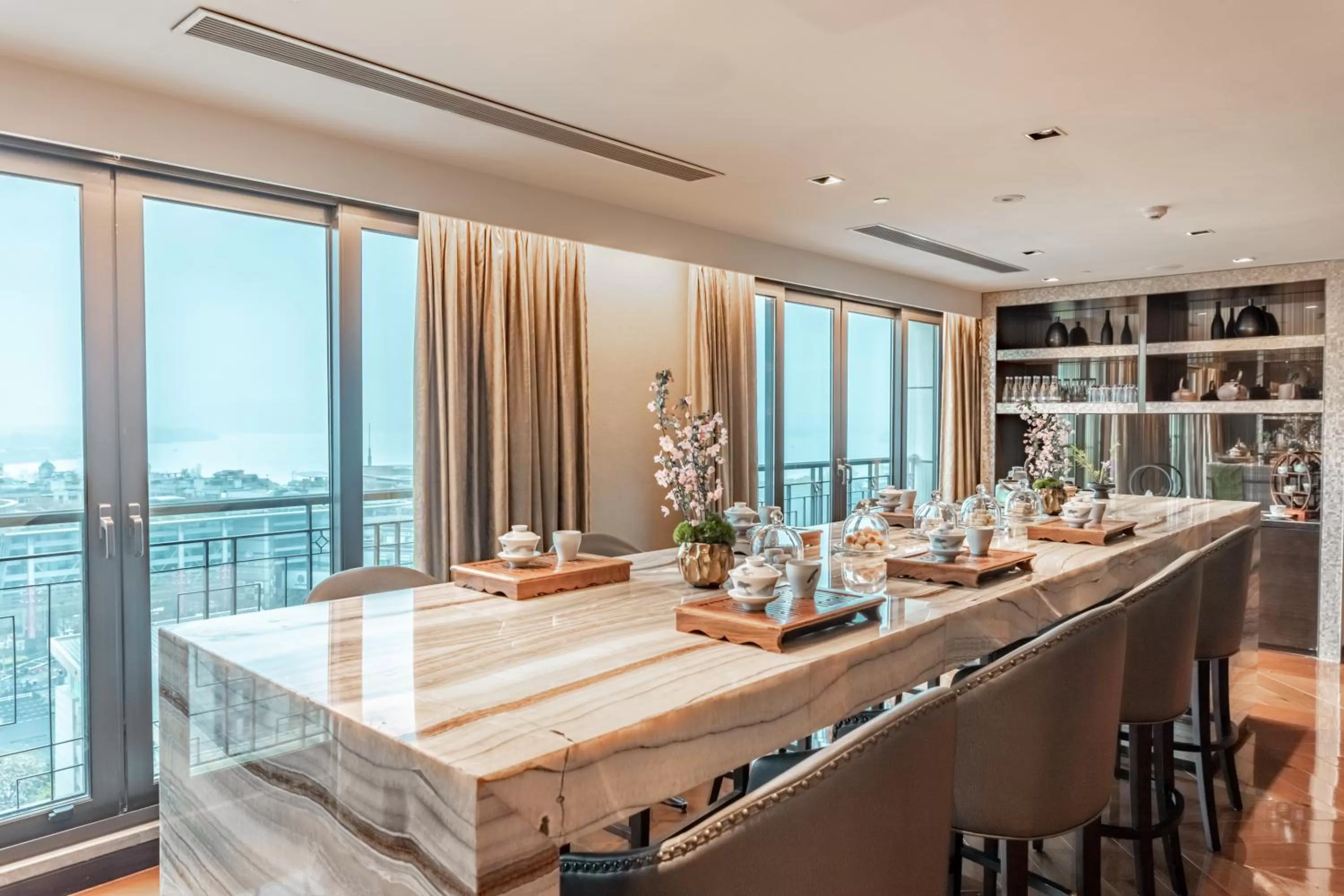 Natural landscape in Midtown Shangri-La, Hangzhou